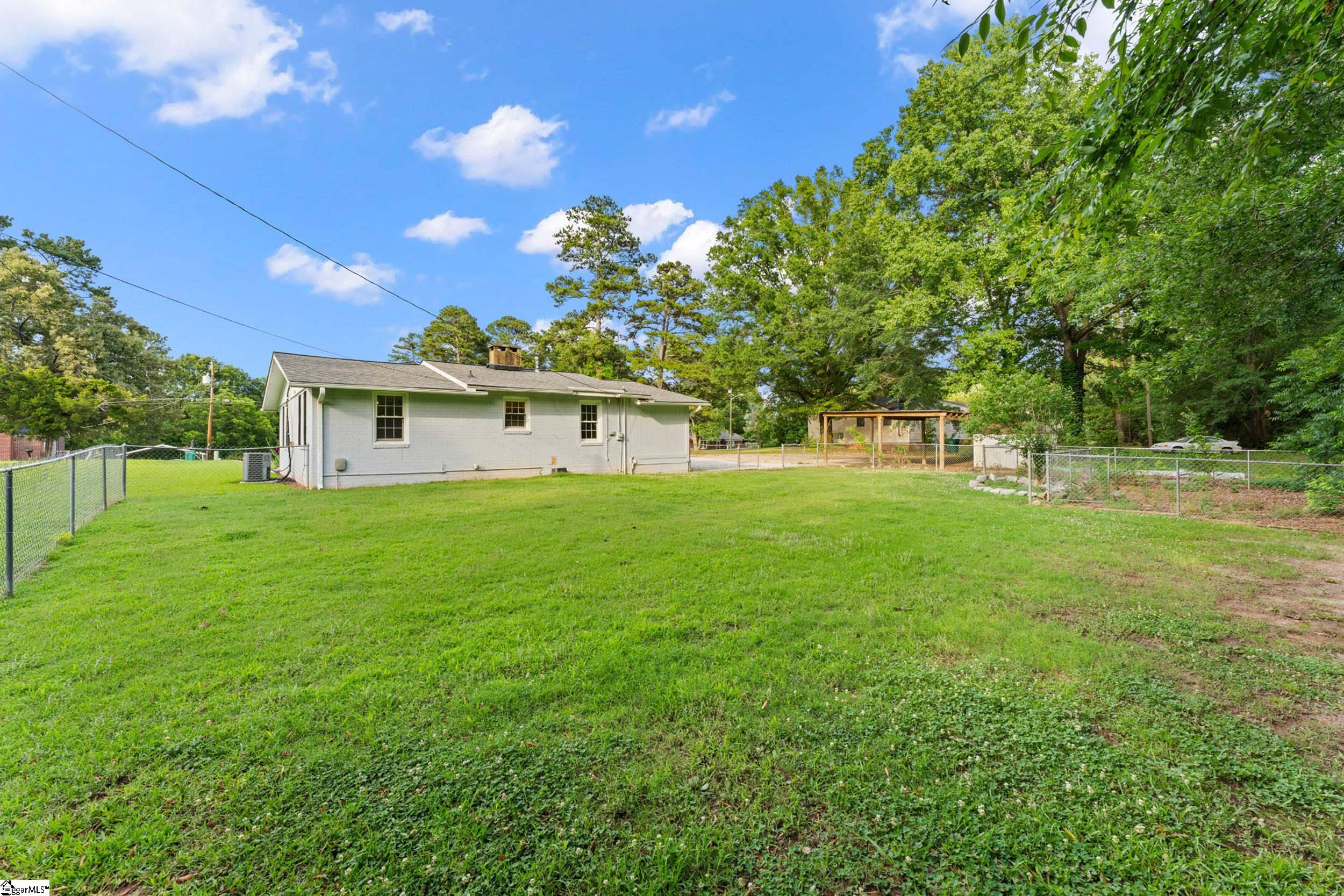 313 Lanham Street Greenwood, SC 29649