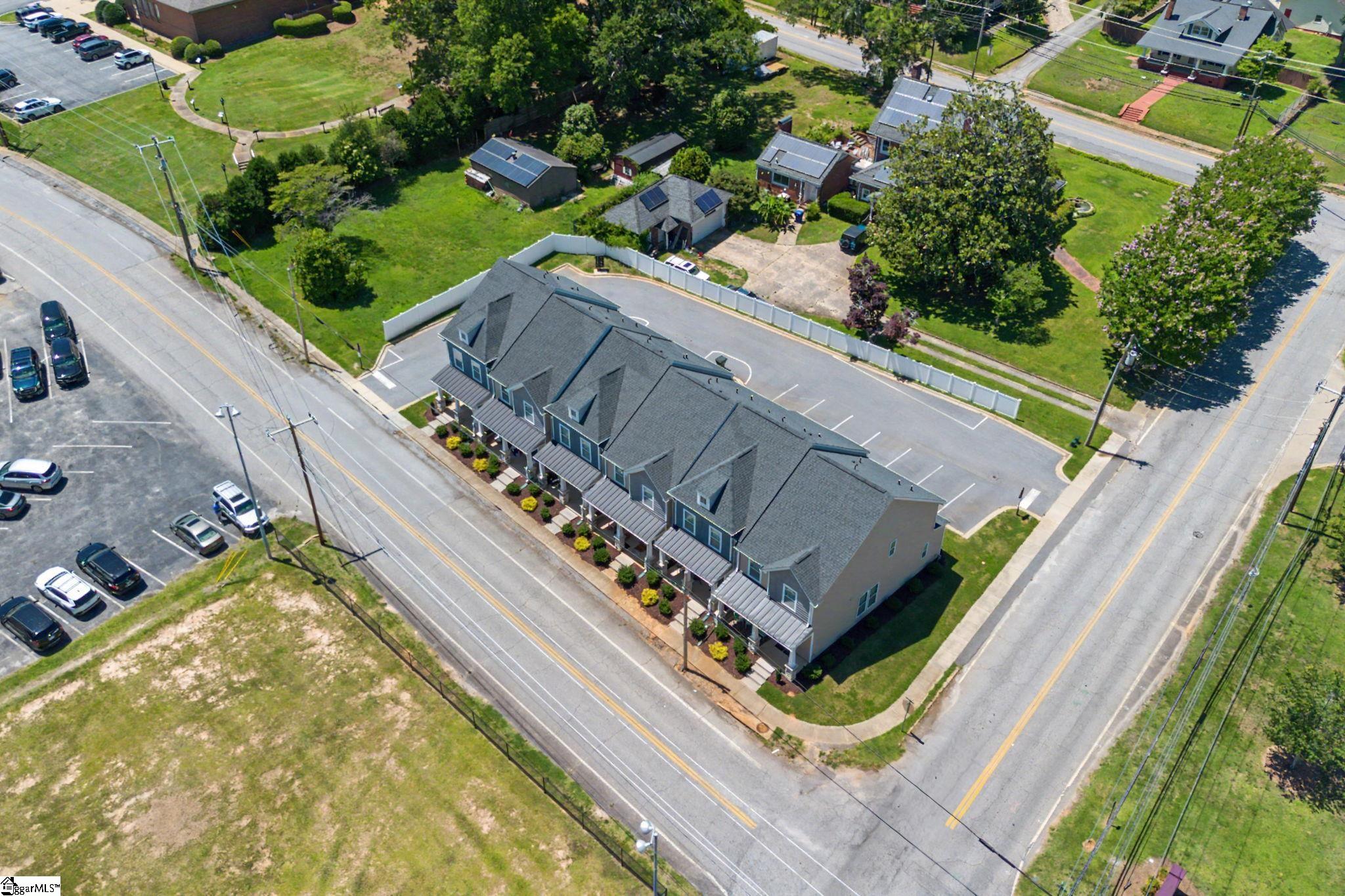 284 E Hayne Street Woodruff, SC 29388