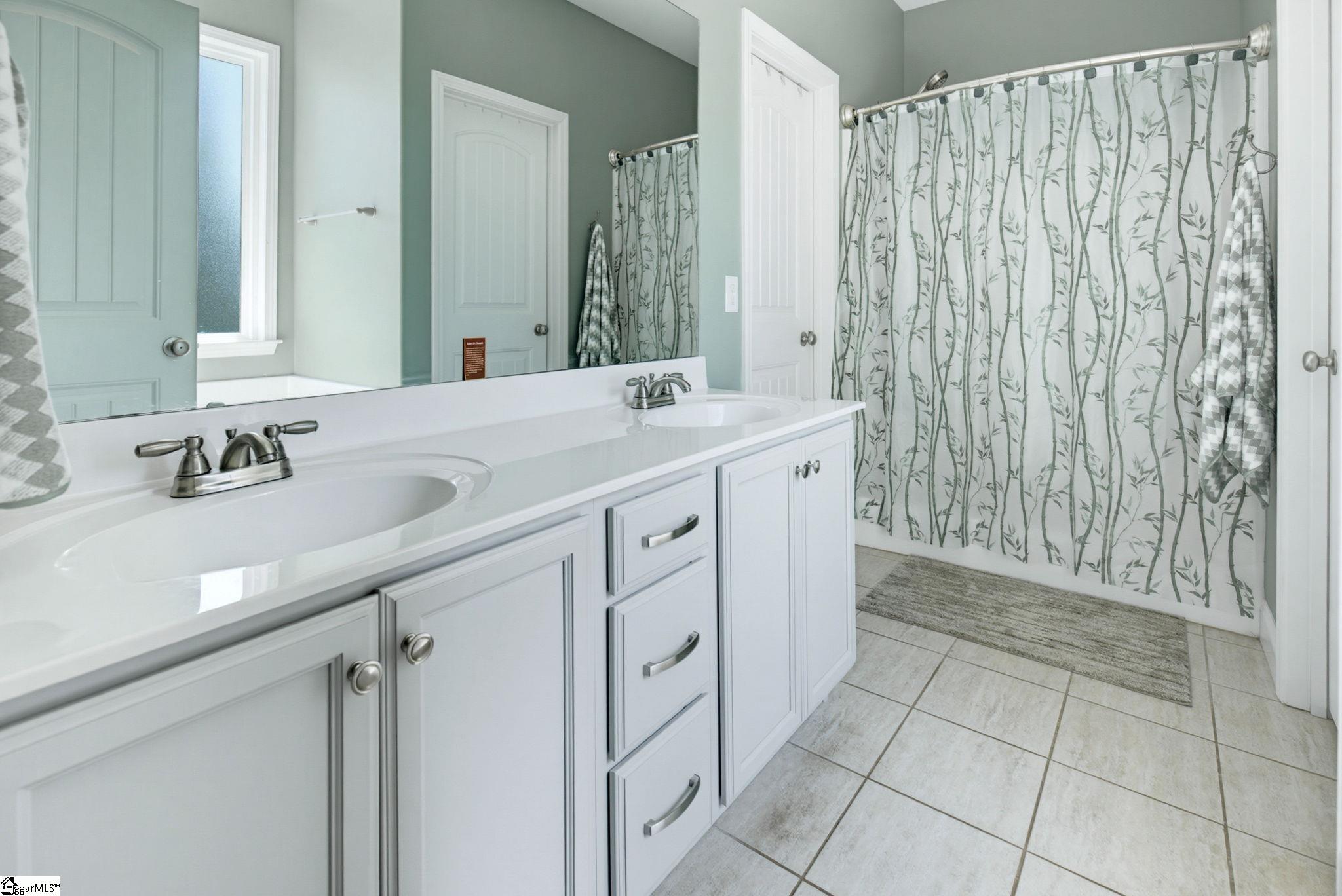 109 Kingsfield Place Piedmont, SC 29673