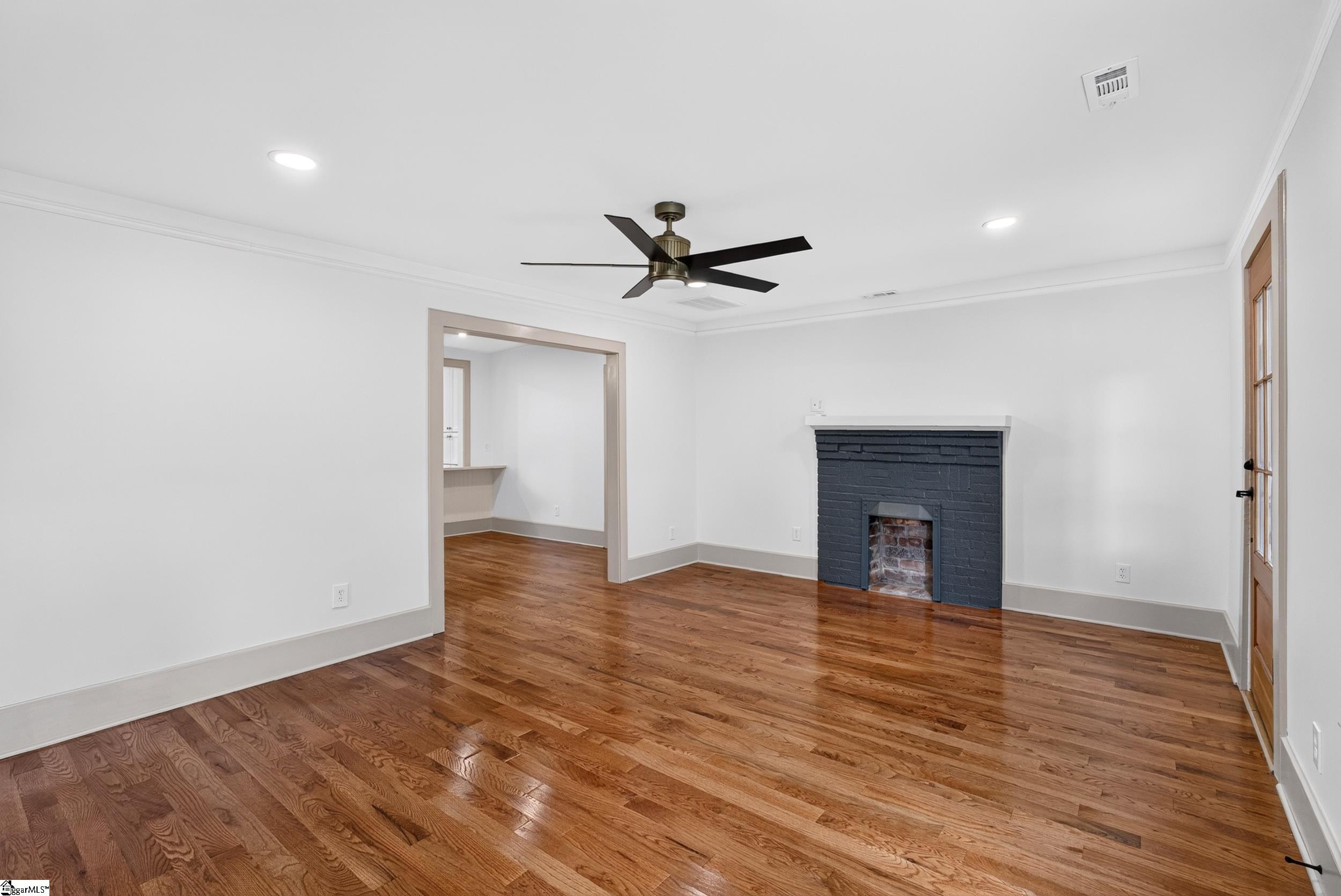 108 Beechwood Avenue Greenville, SC 29607