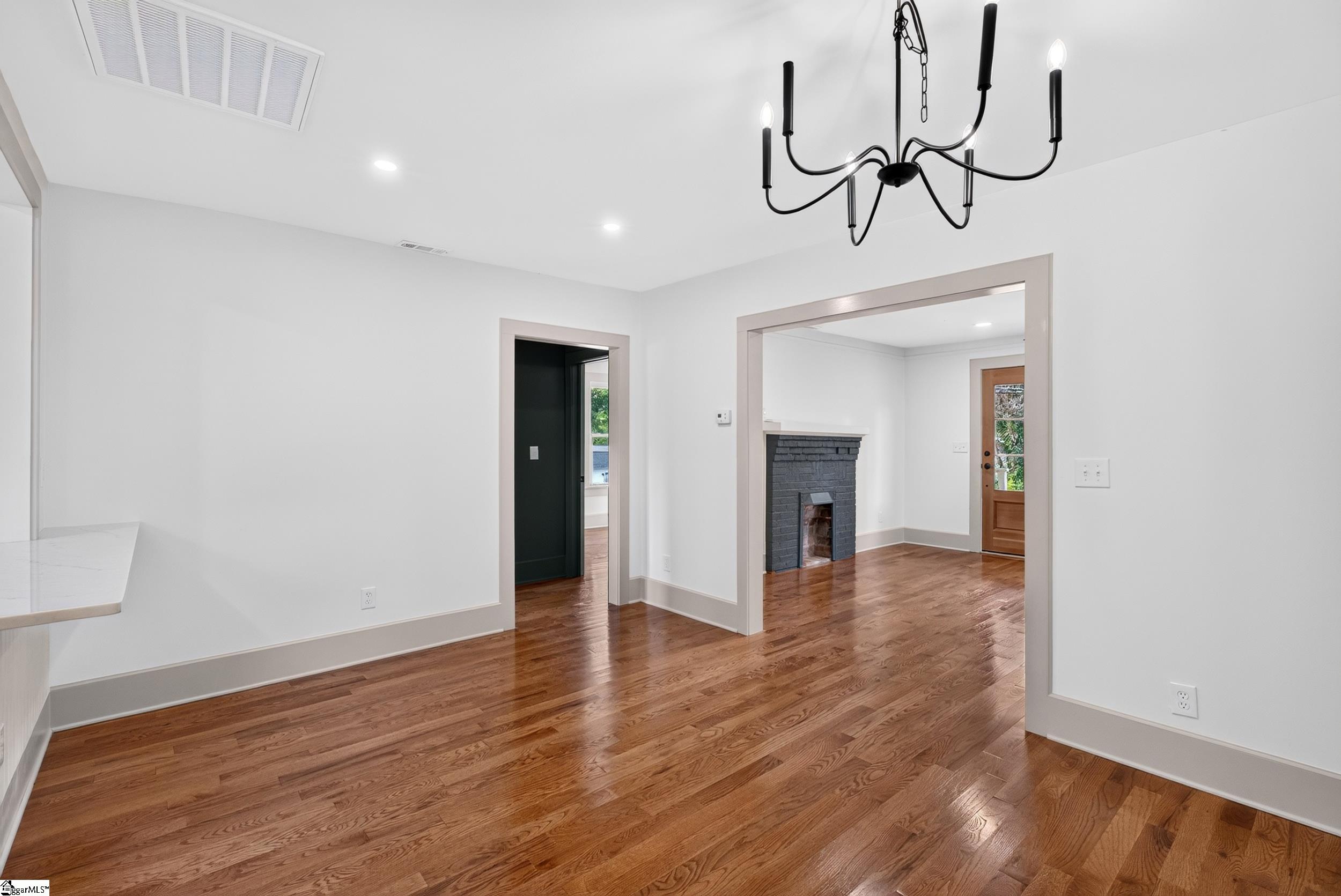 108 Beechwood Avenue Greenville, SC 29607
