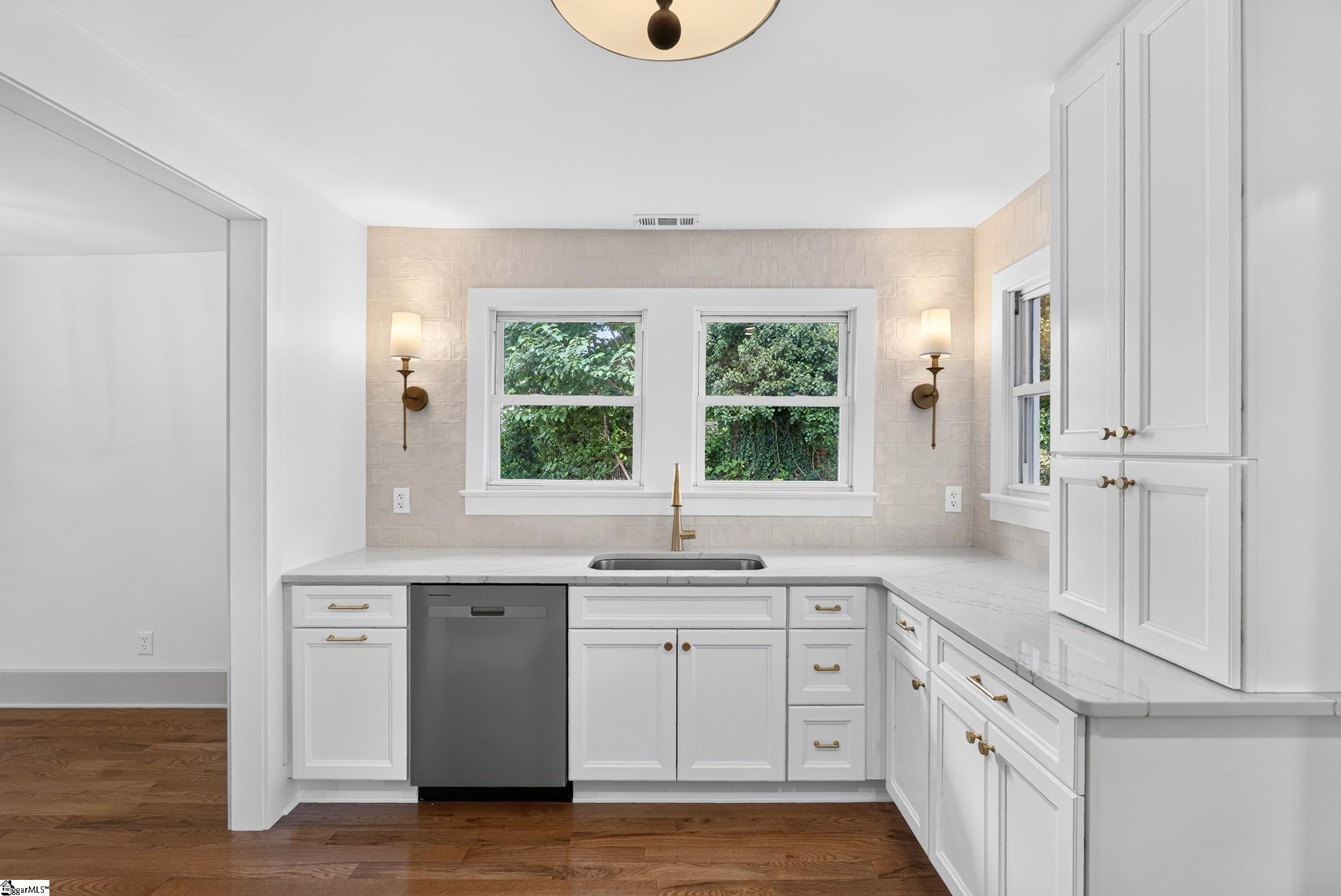 108 Beechwood Avenue Greenville, SC 29607