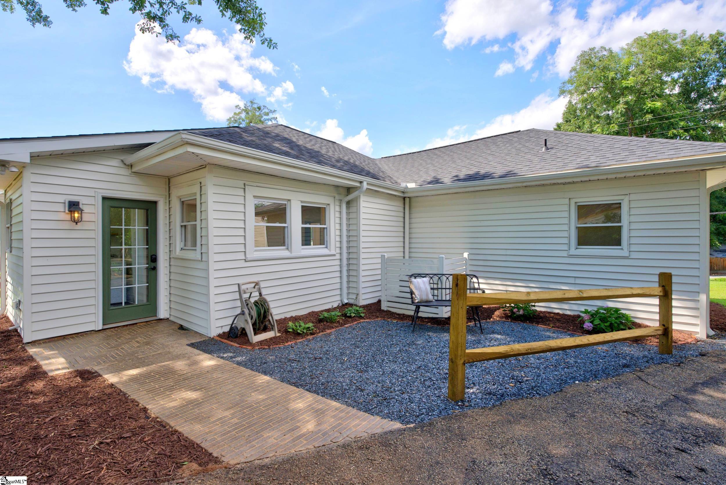 108 Beechwood Avenue Greenville, SC 29607