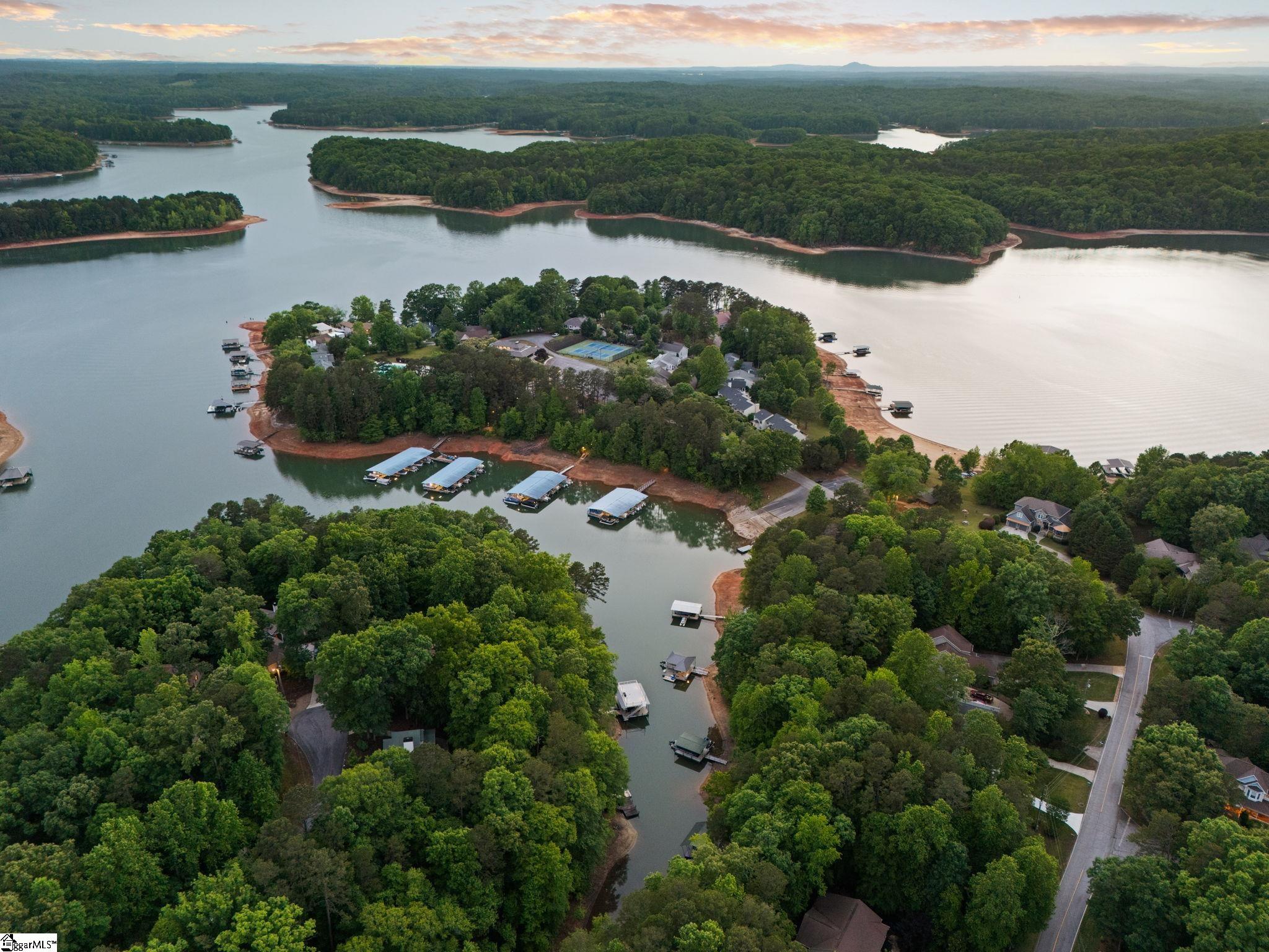 1104 Chickasaw Drive Westminster, SC 29693