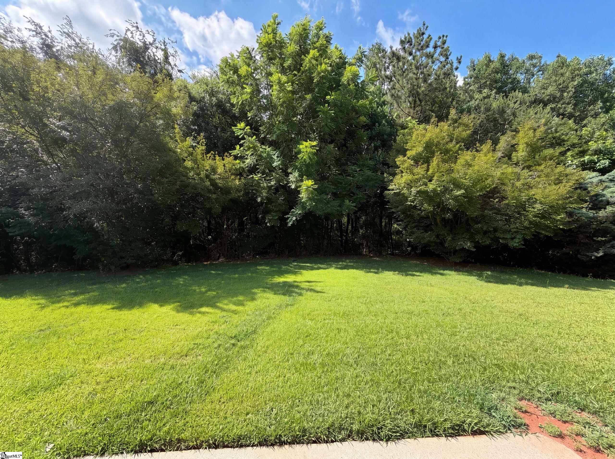 16 Red Mile Way Taylors, SC 29687