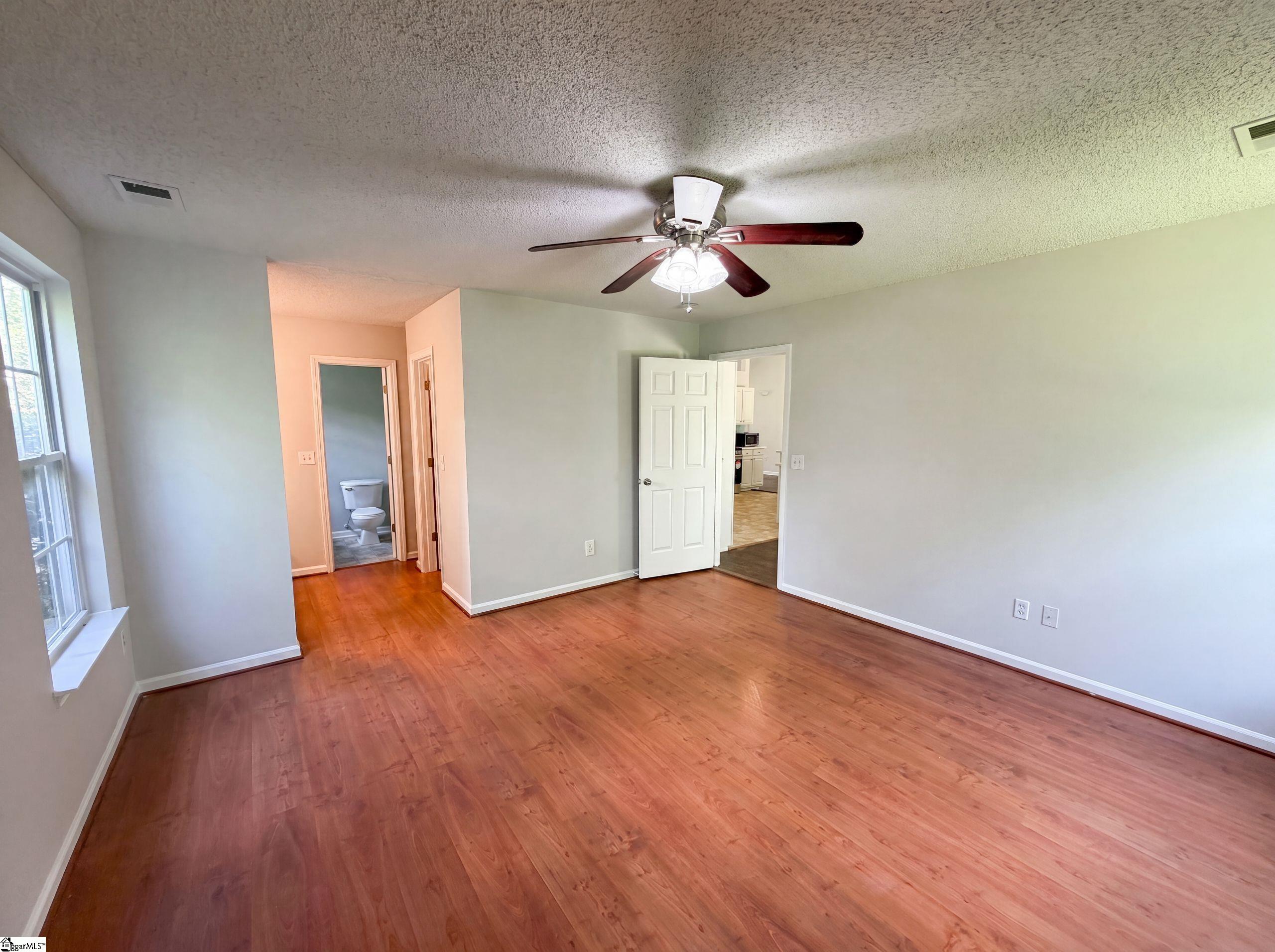 16 Red Mile Way Taylors, SC 29687
