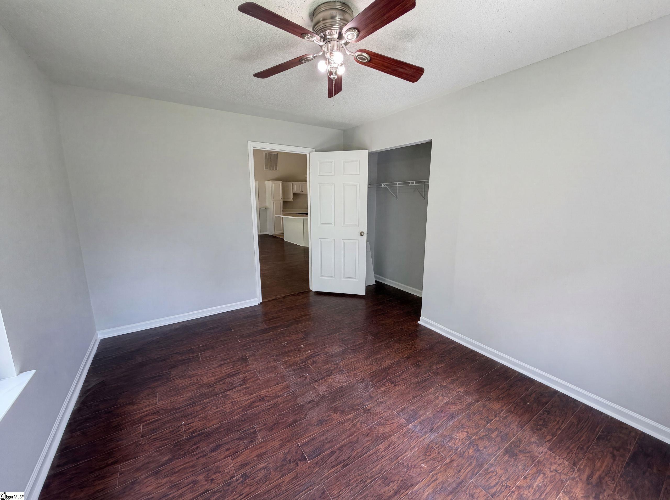 16 Red Mile Way Taylors, SC 29687
