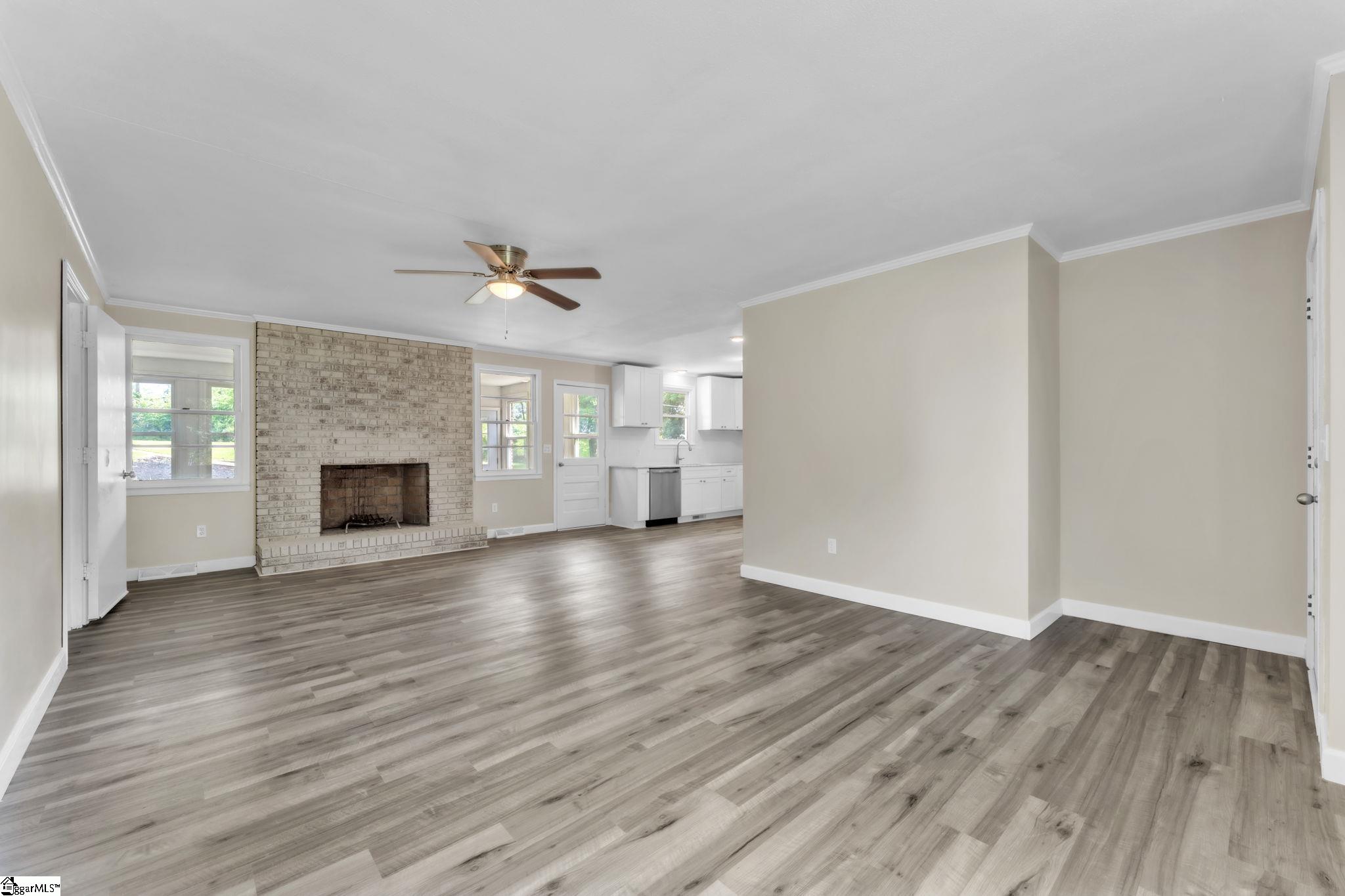 107 Carriage Lane Simpsonville, SC 29681