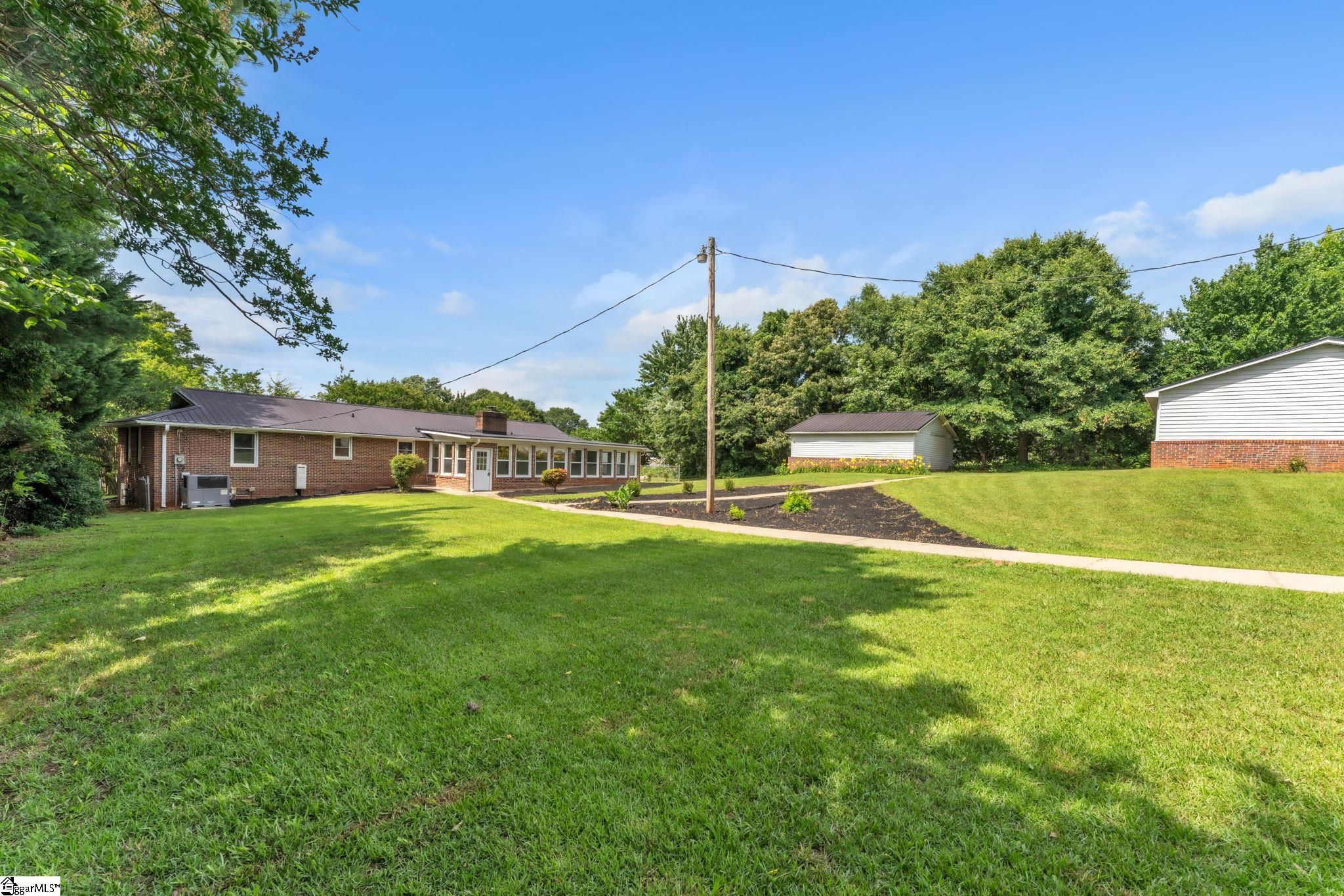 107 Carriage Lane Simpsonville, SC 29681