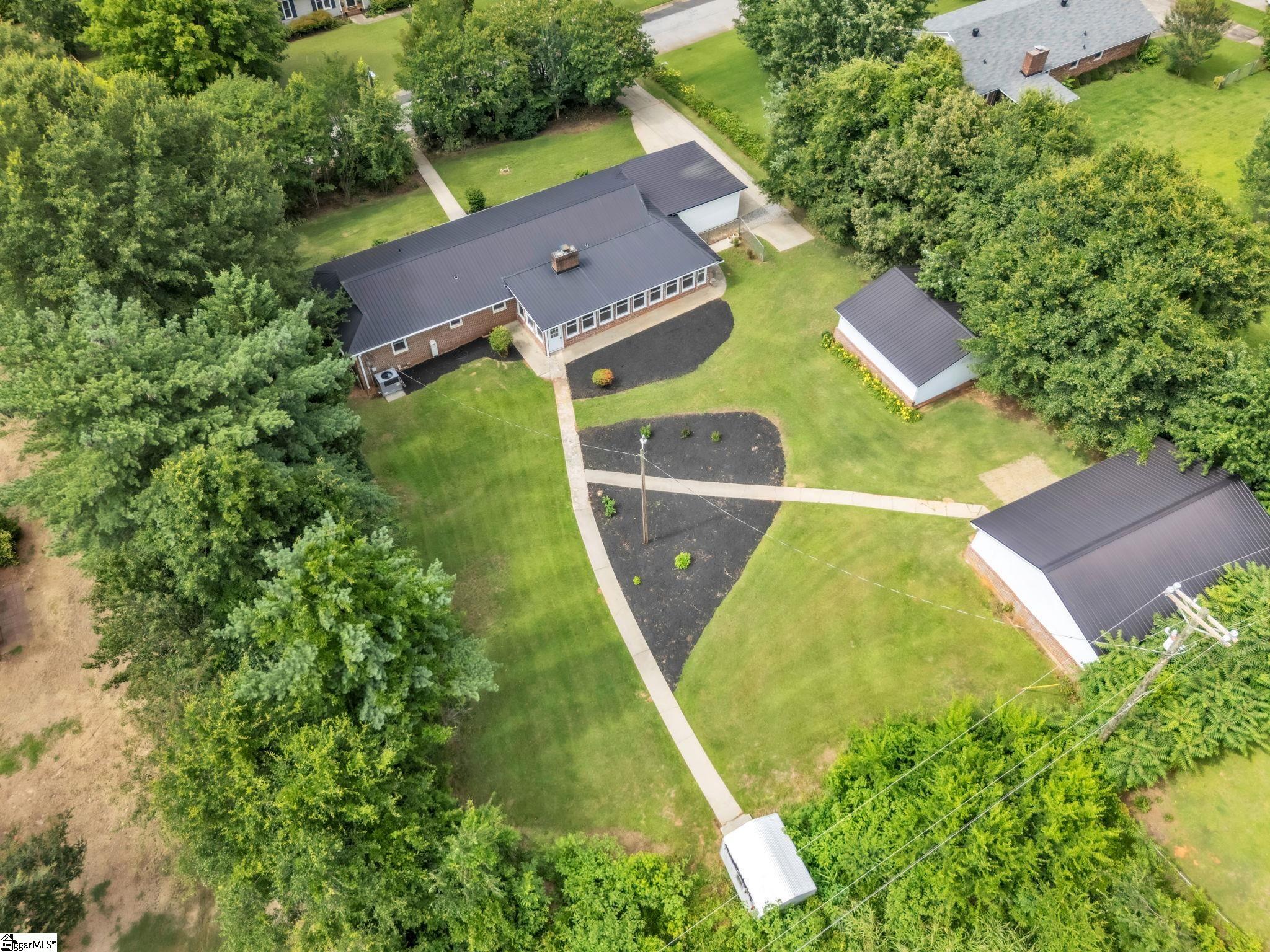 107 Carriage Lane Simpsonville, SC 29681