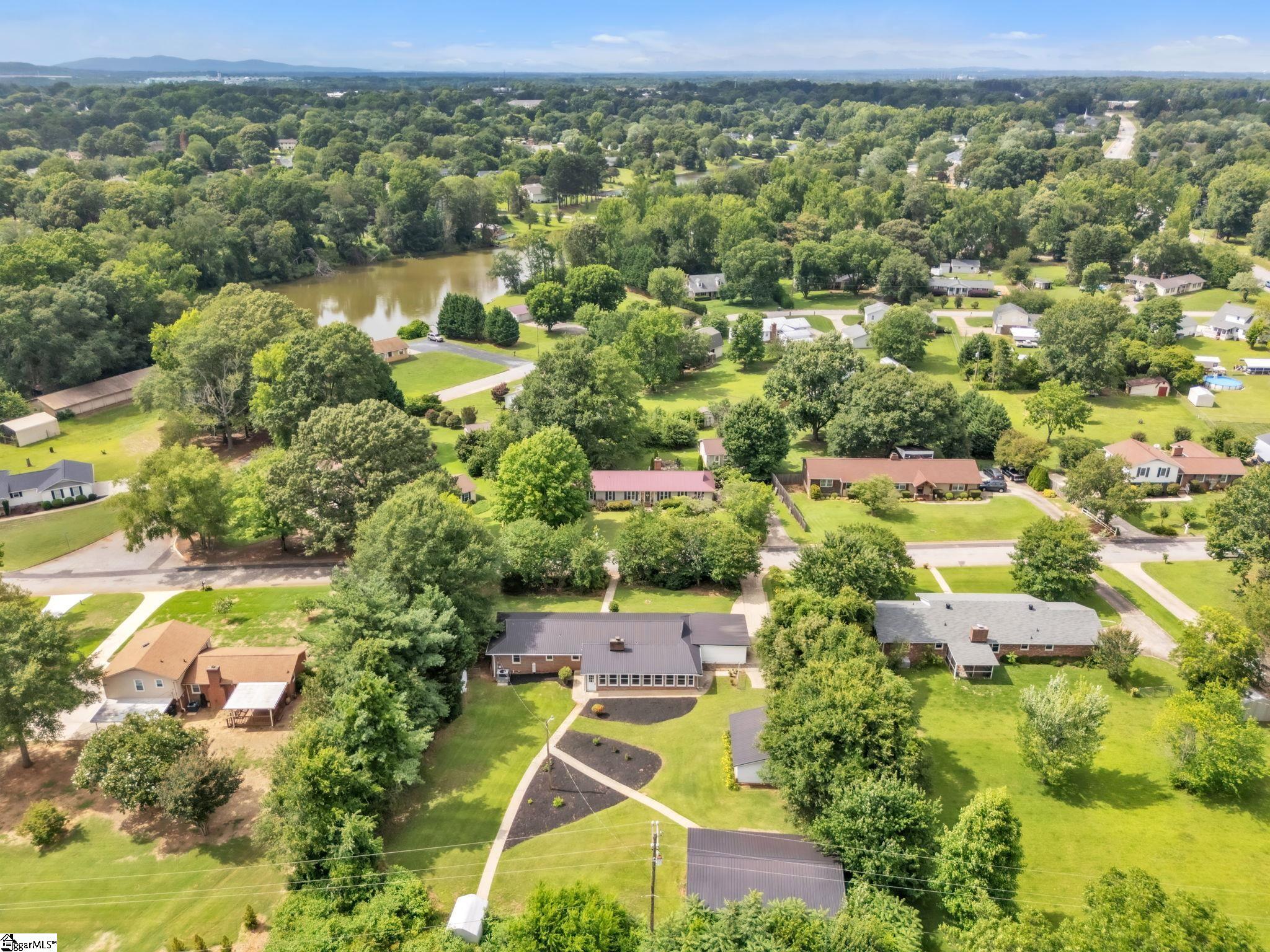 107 Carriage Lane Simpsonville, SC 29681