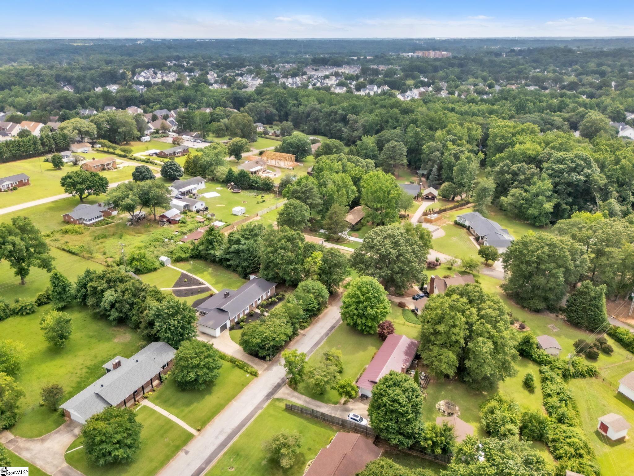107 Carriage Lane Simpsonville, SC 29681