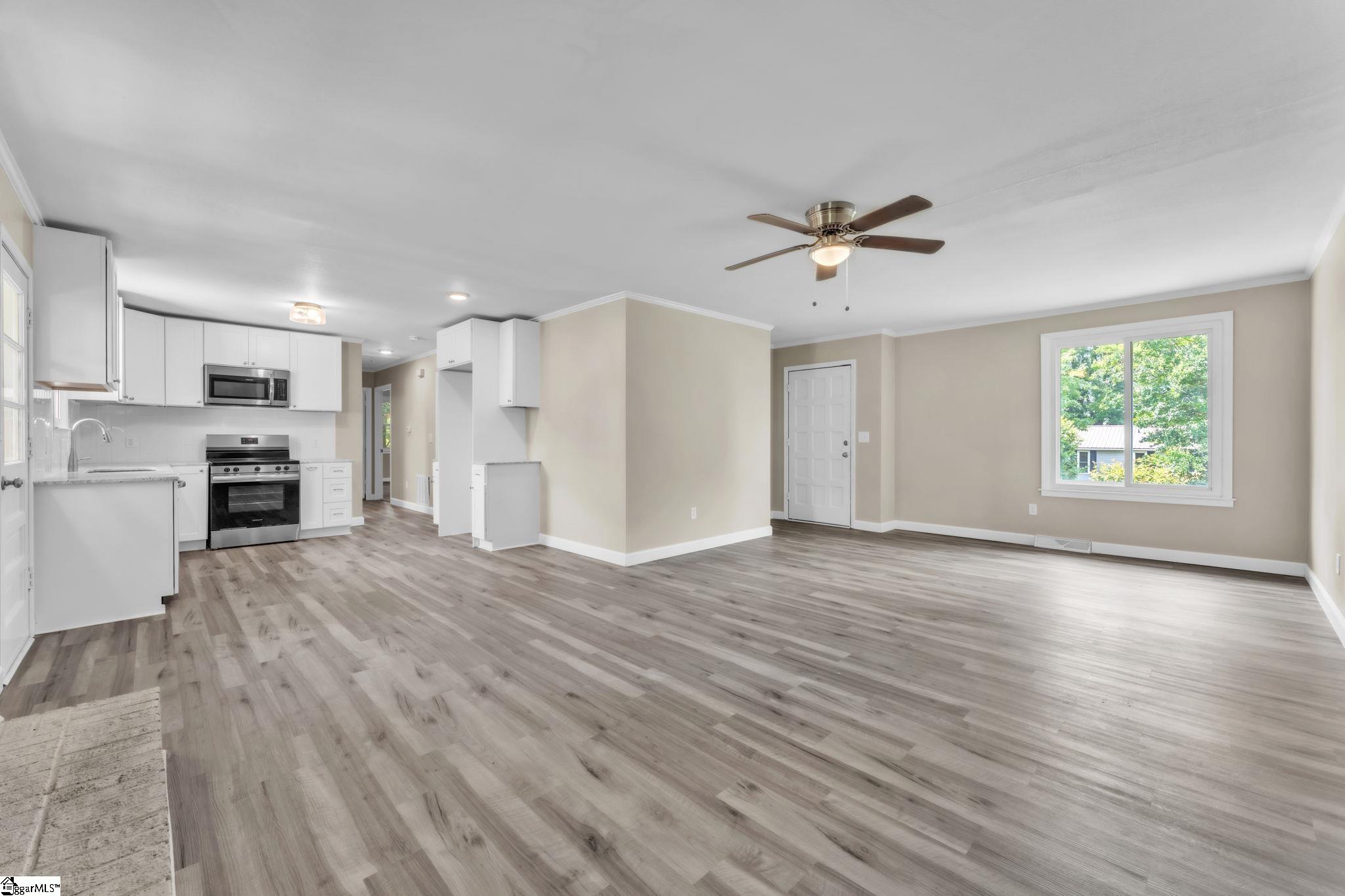 107 Carriage Lane Simpsonville, SC 29681