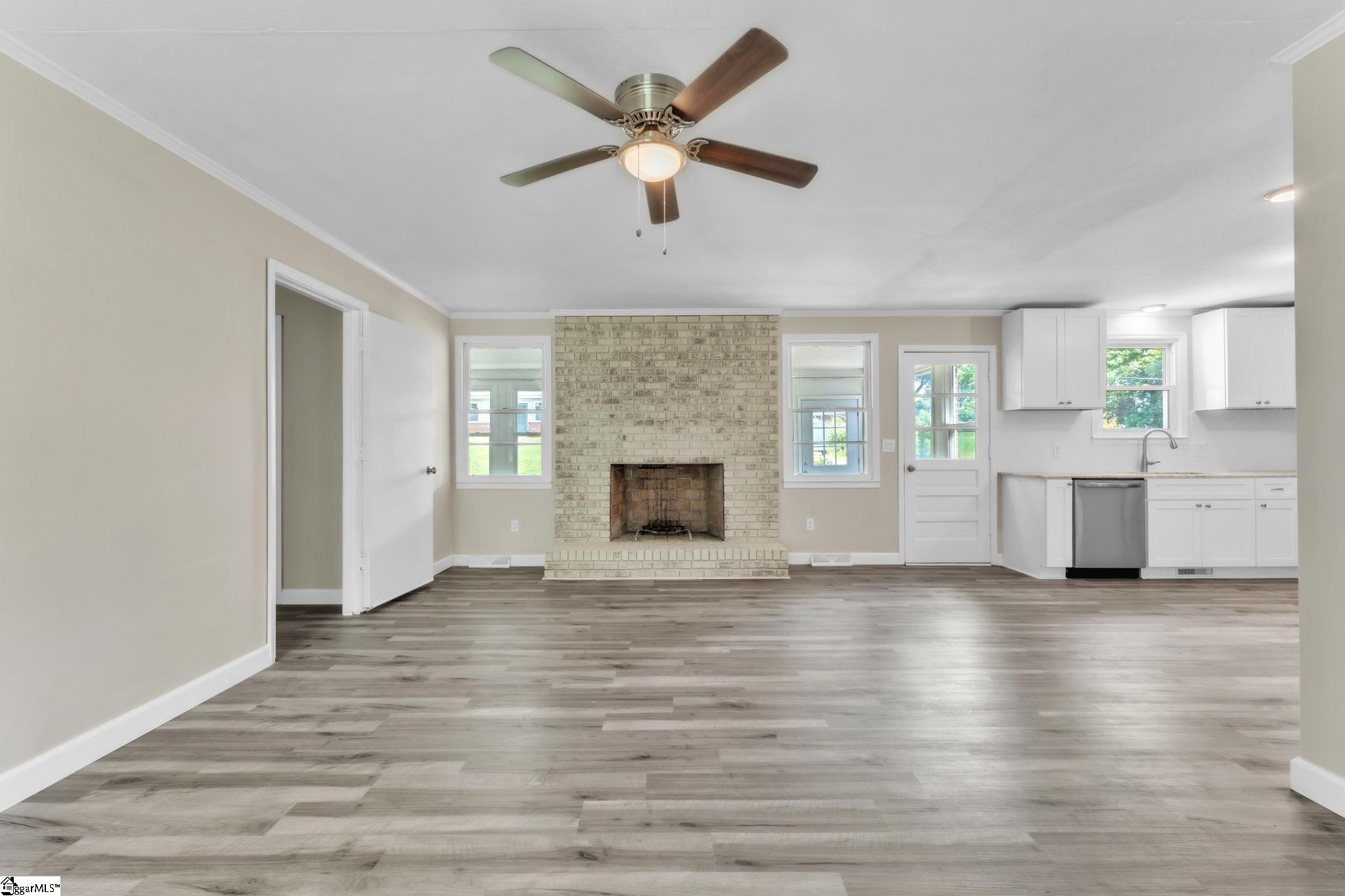 107 Carriage Lane Simpsonville, SC 29681
