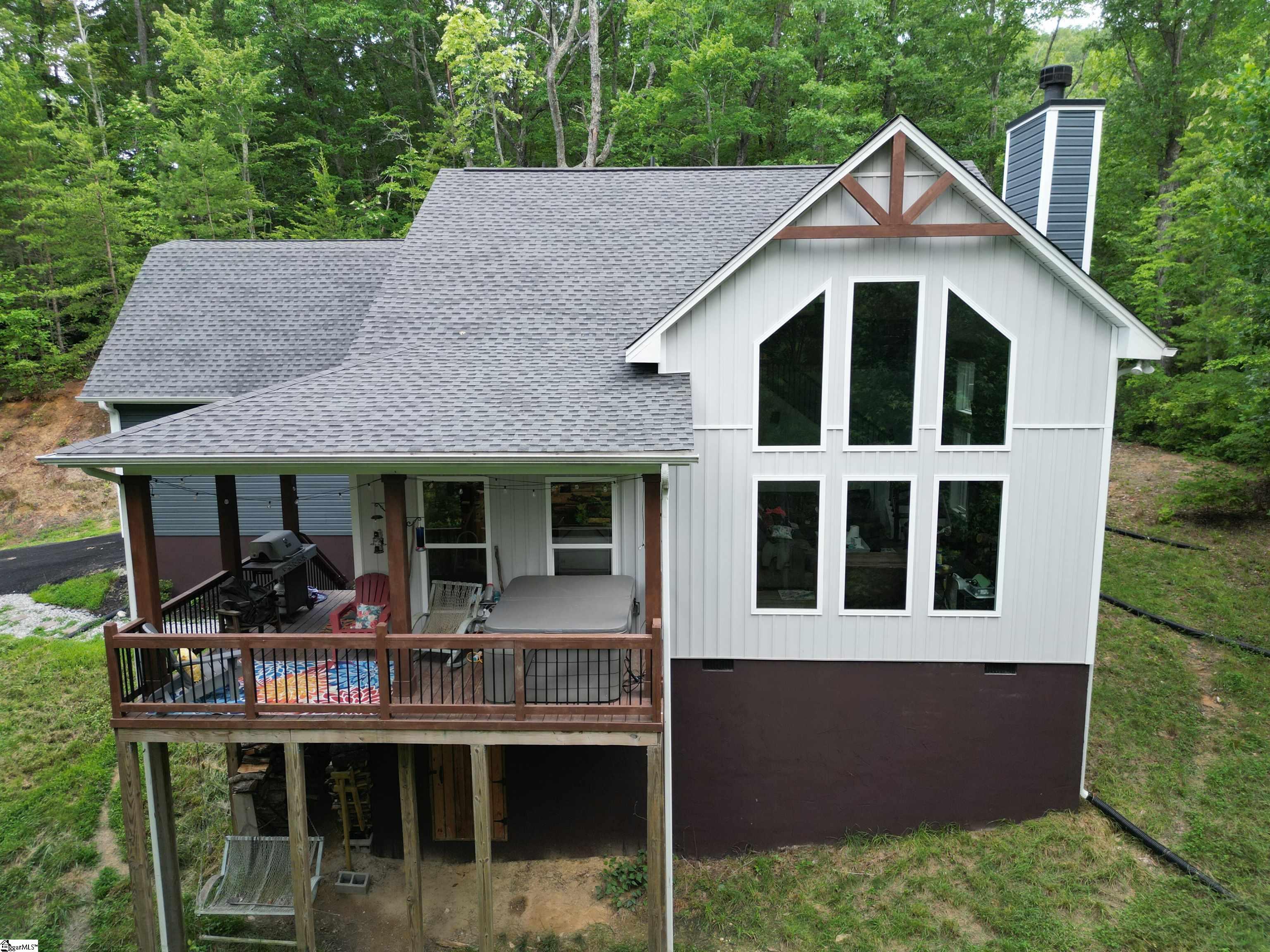 11 Lindsey Hill Trail Marietta, SC 29661