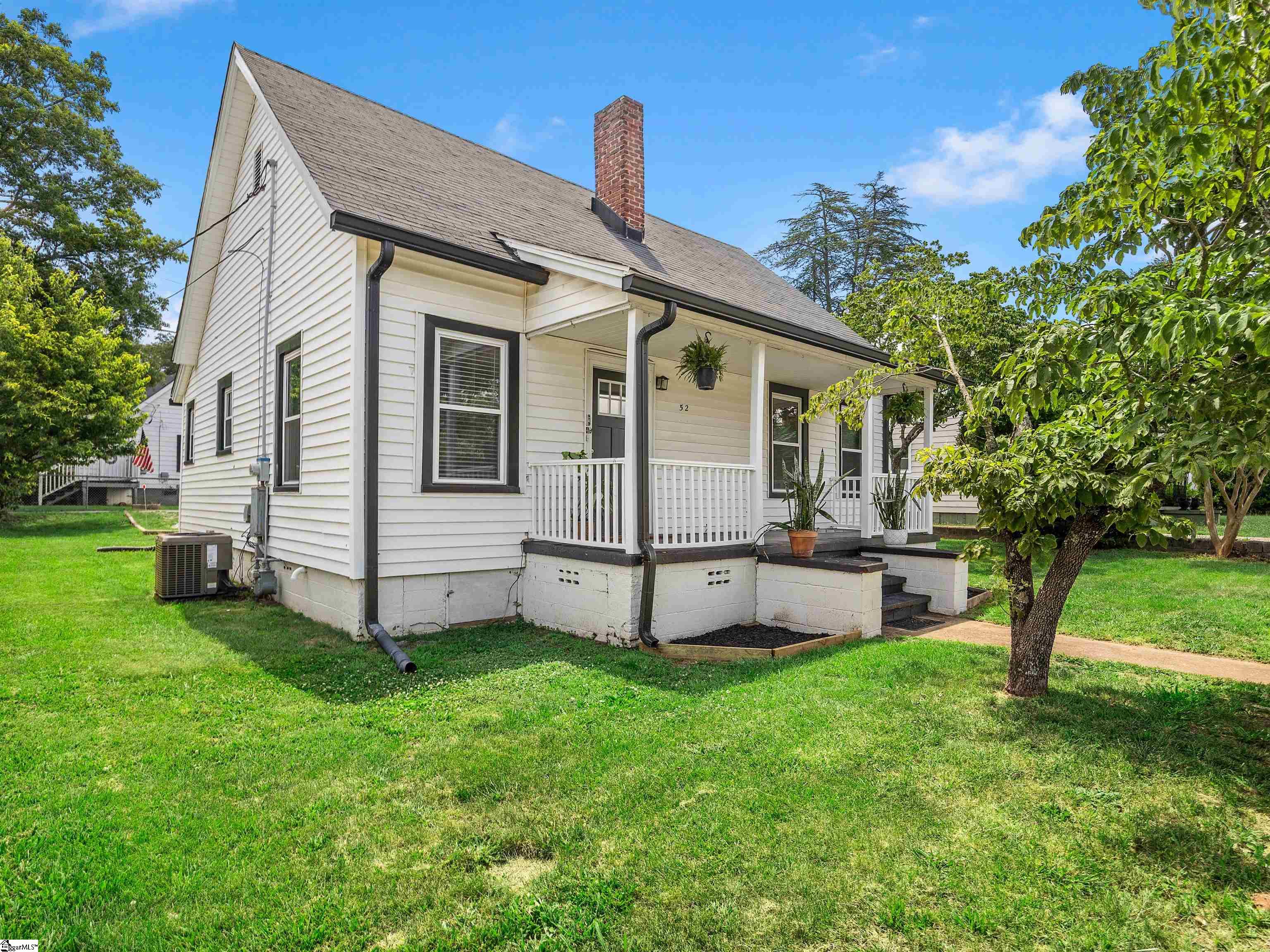52 Hutchins Street Greenville, SC 29605