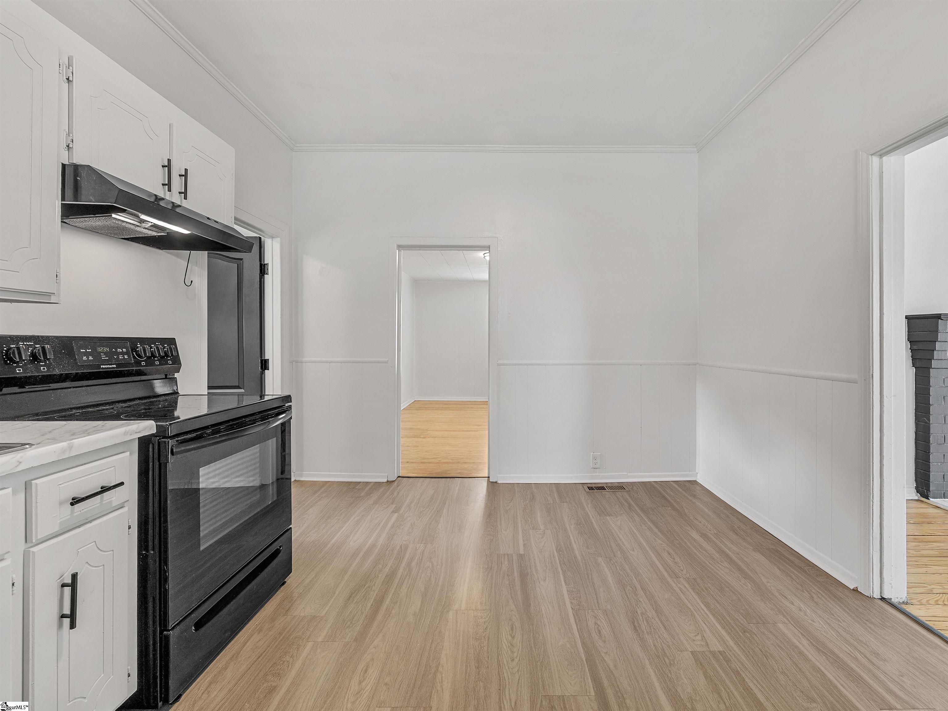 52 Hutchins Street Greenville, SC 29605