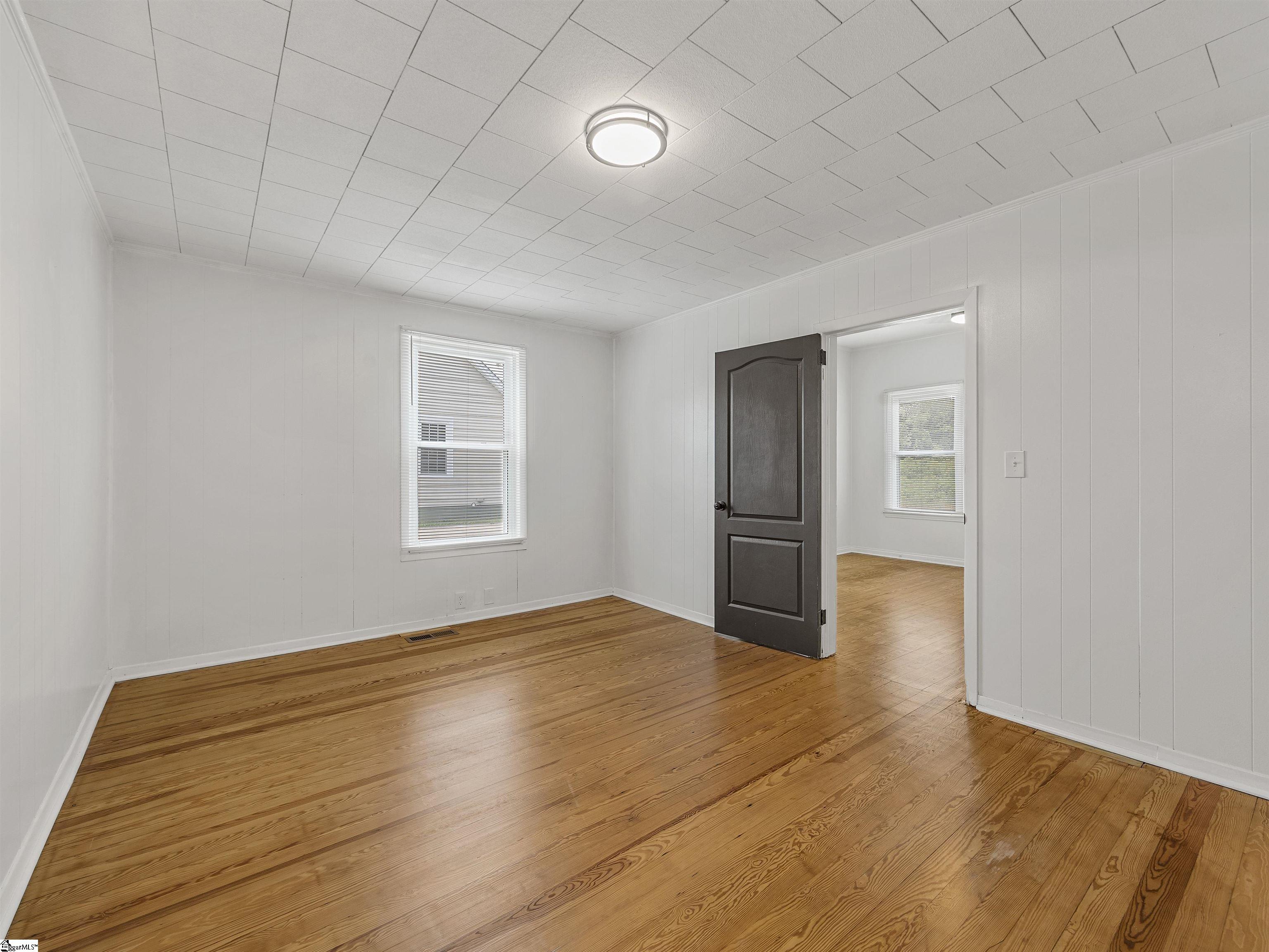 52 Hutchins Street Greenville, SC 29605
