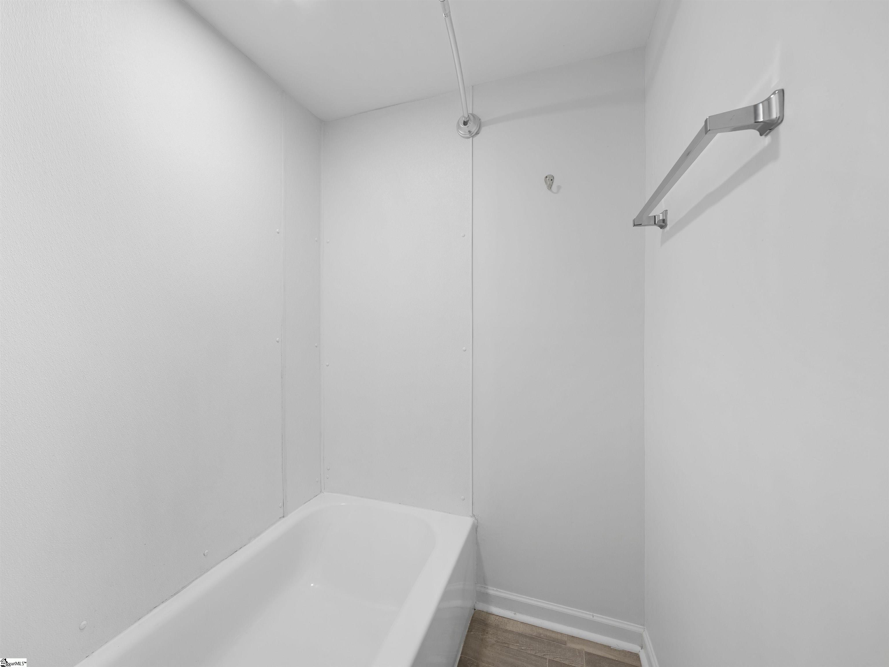 52 Hutchins Street Greenville, SC 29605