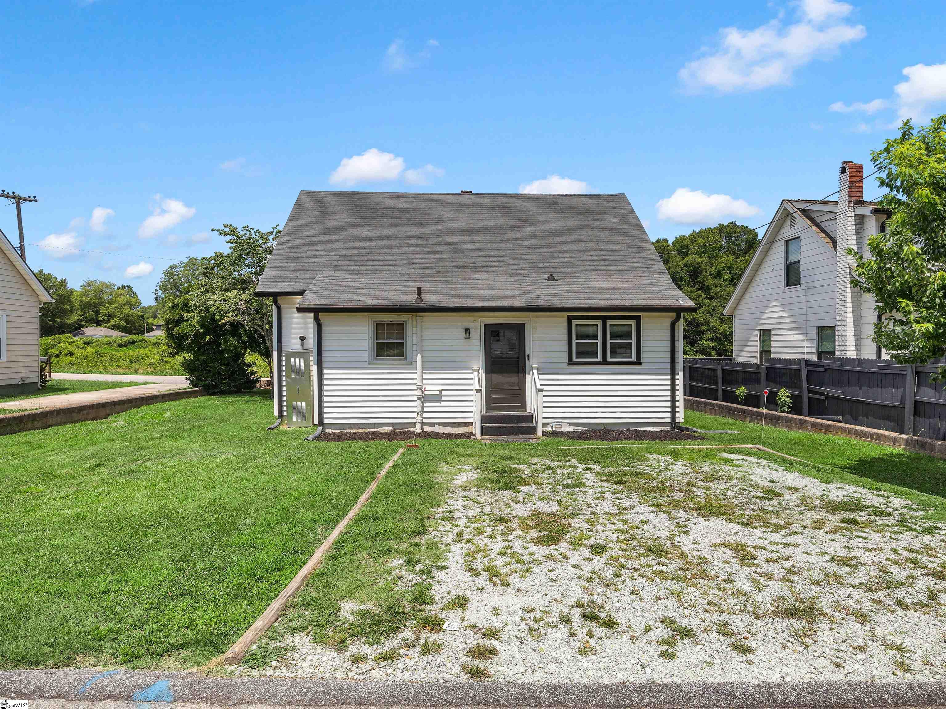 52 Hutchins Street Greenville, SC 29605