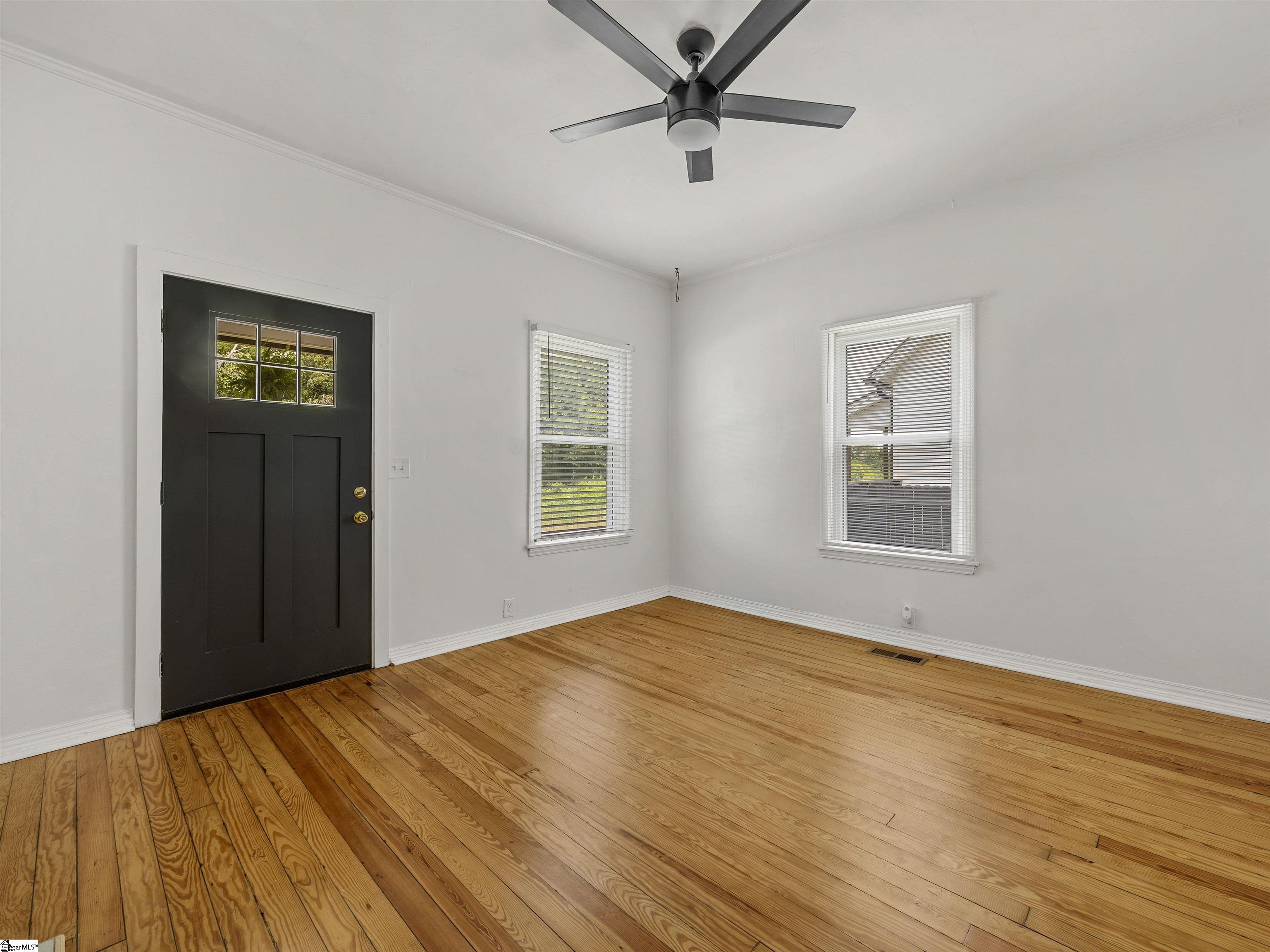 52 Hutchins Street Greenville, SC 29605