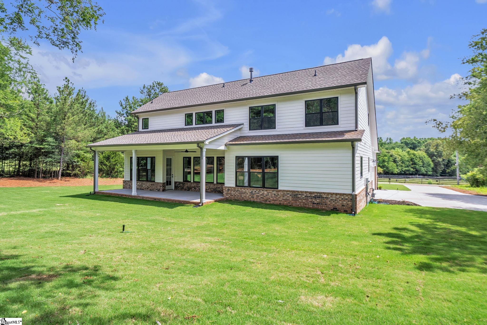 152 Hickory Road Williamston, SC 29697