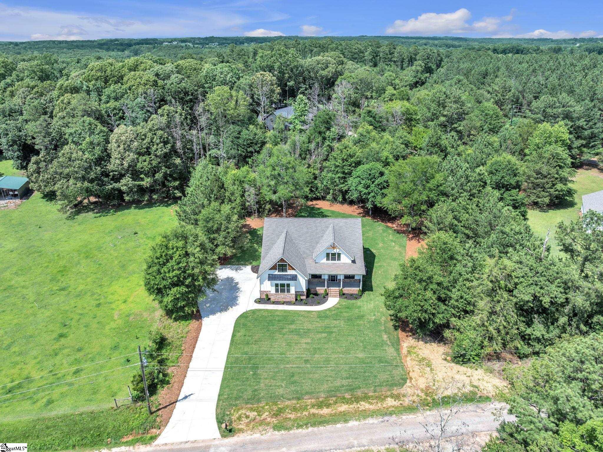 152 Hickory Road Williamston, SC 29697