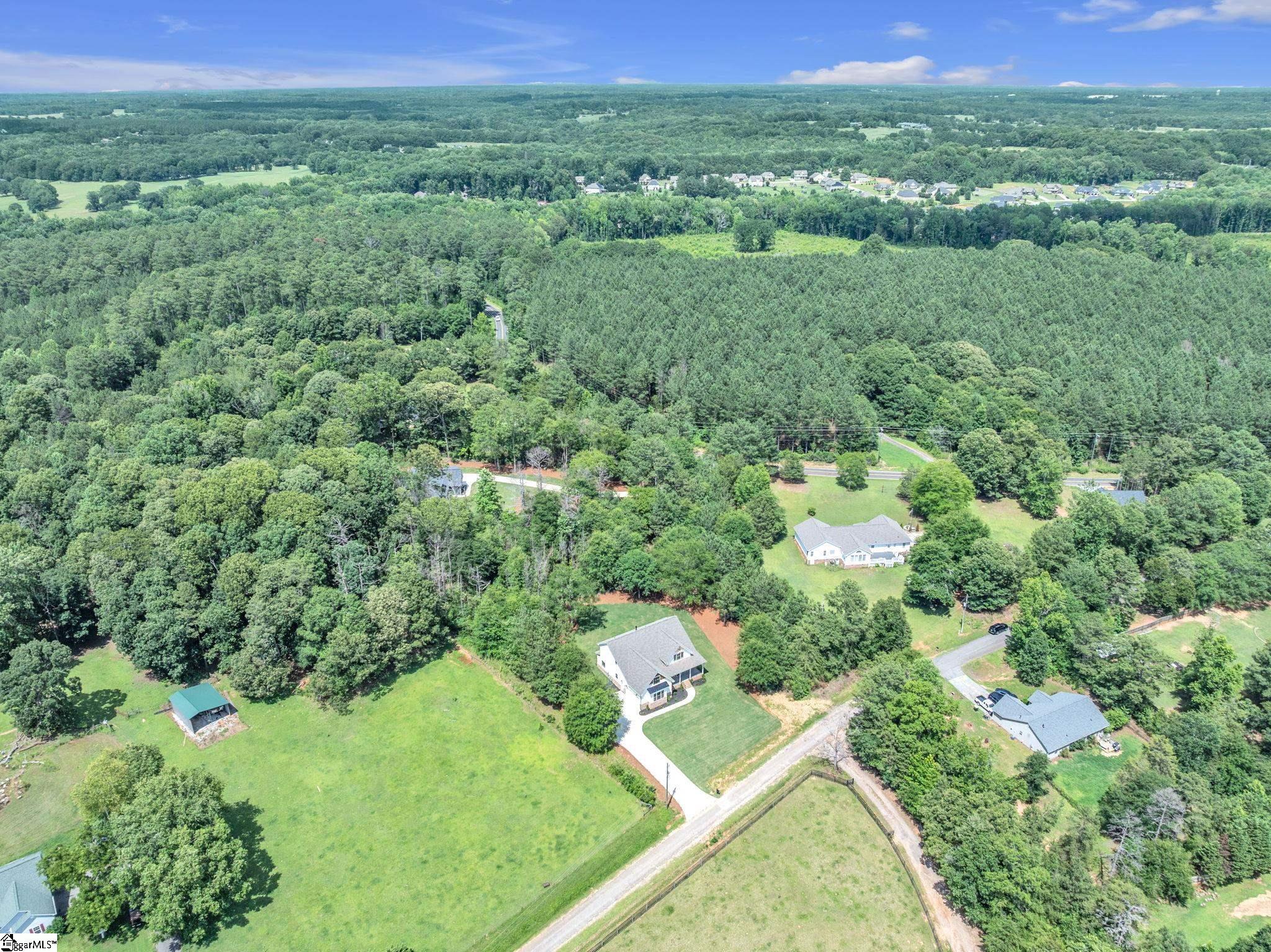 152 Hickory Road Williamston, SC 29697
