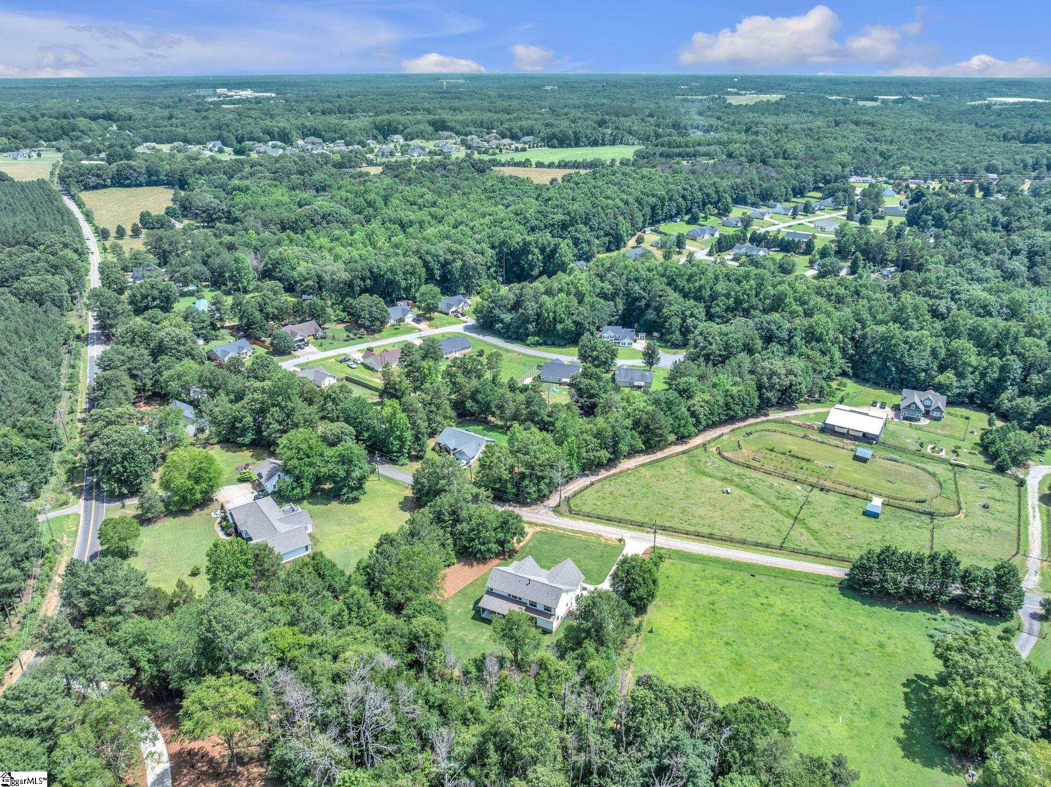 152 Hickory Road Williamston, SC 29697