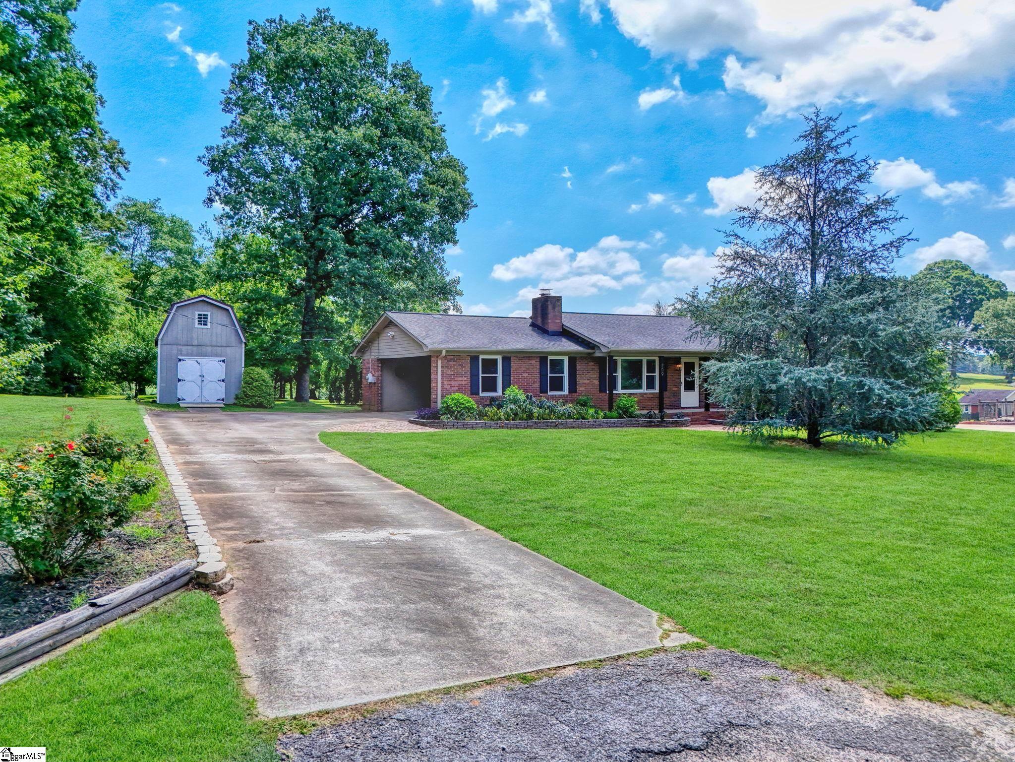 209 Hickory Drive Easley, SC 29642