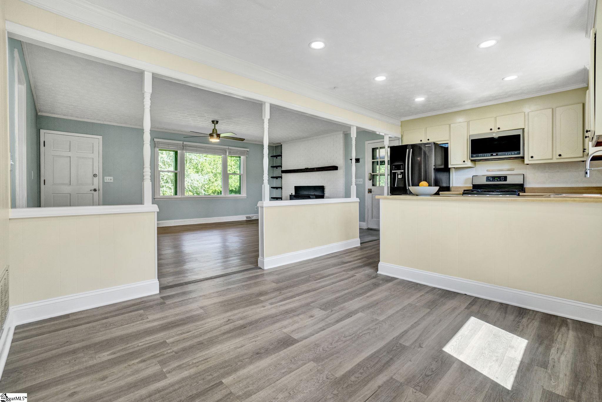 209 Hickory Drive Easley, SC 29642