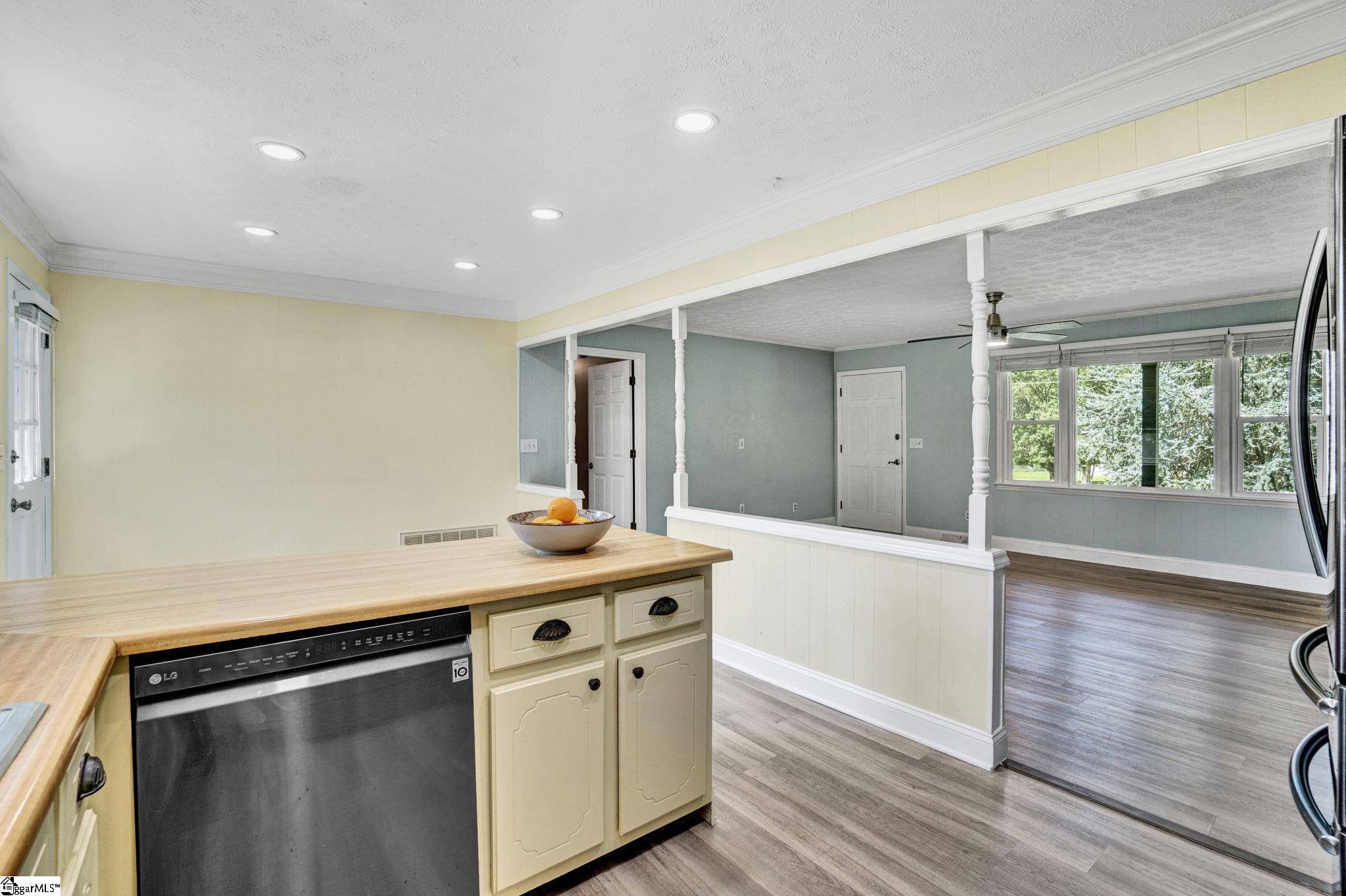 209 Hickory Drive Easley, SC 29642