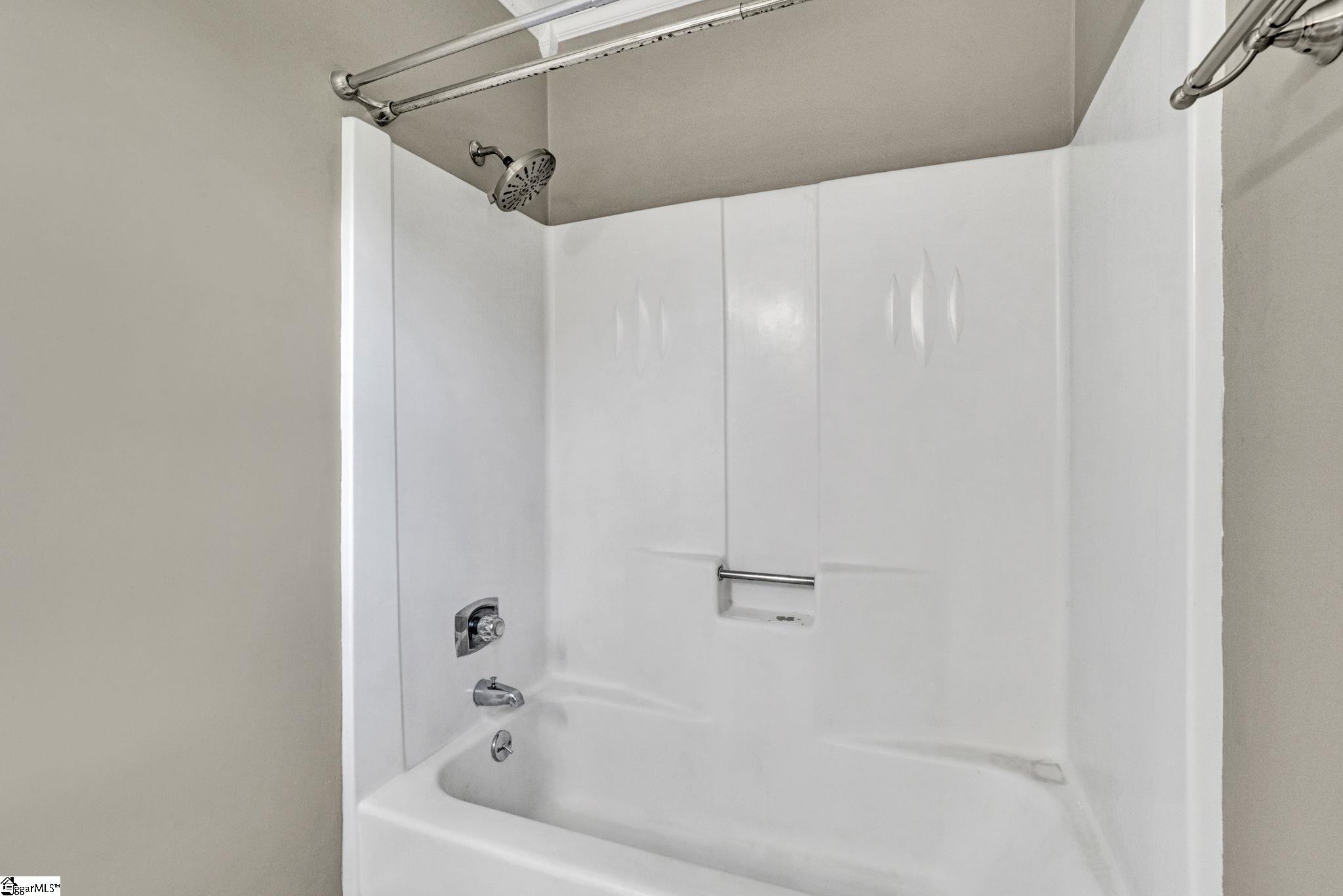 209 Hickory Drive Easley, SC 29642