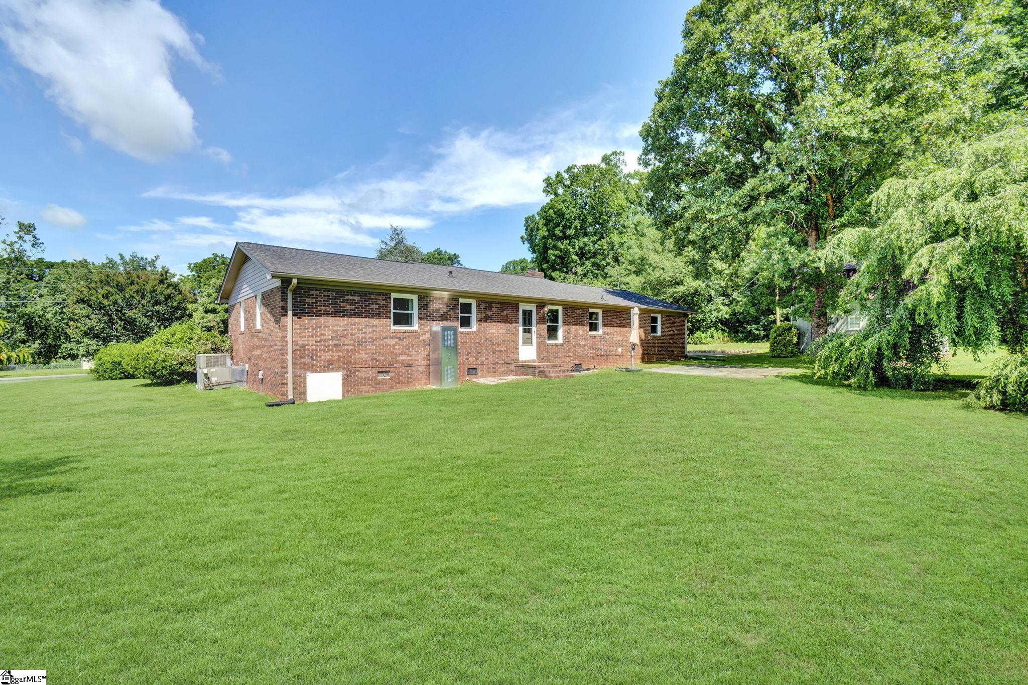 209 Hickory Drive Easley, SC 29642