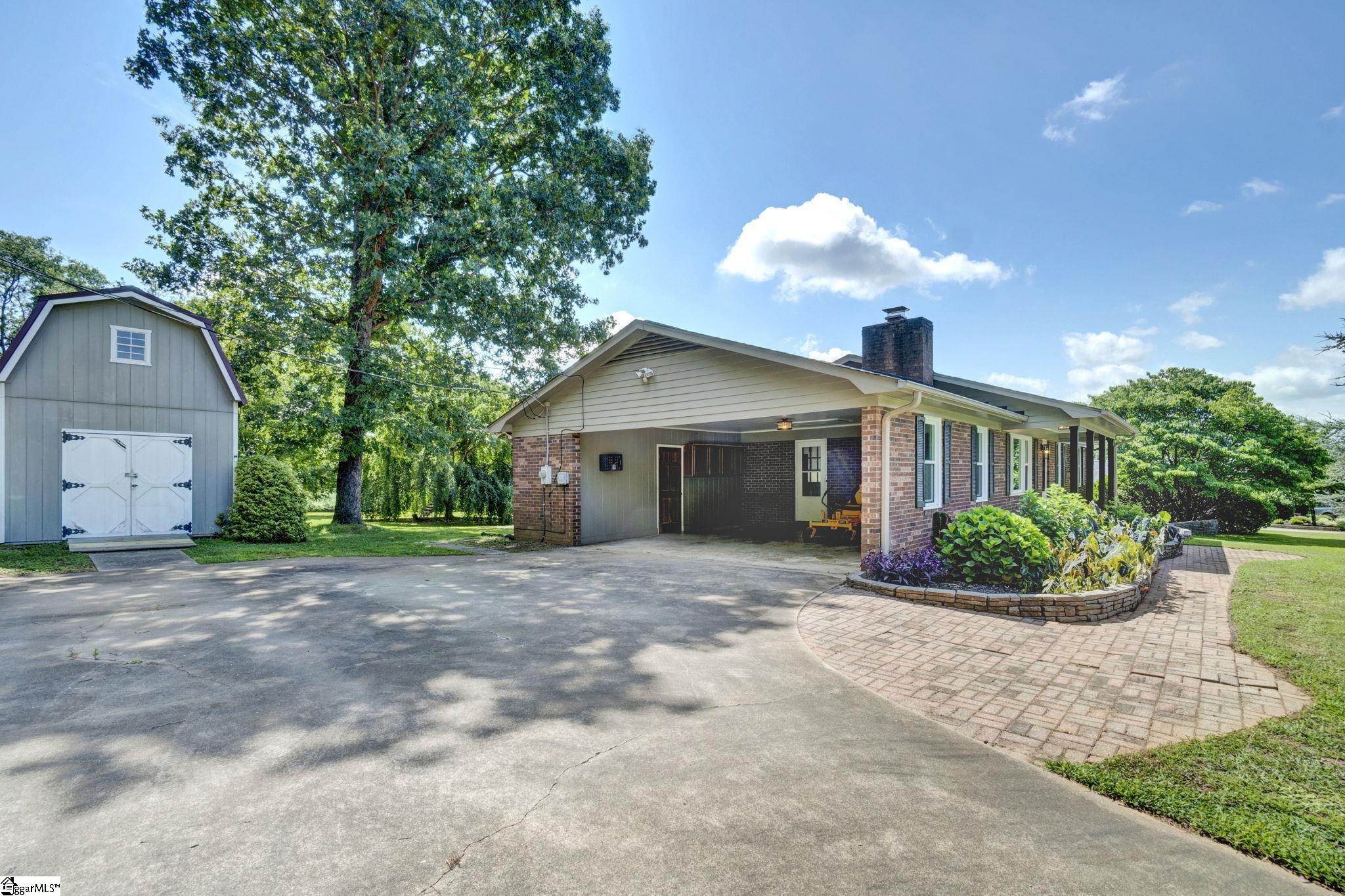 209 Hickory Drive Easley, SC 29642