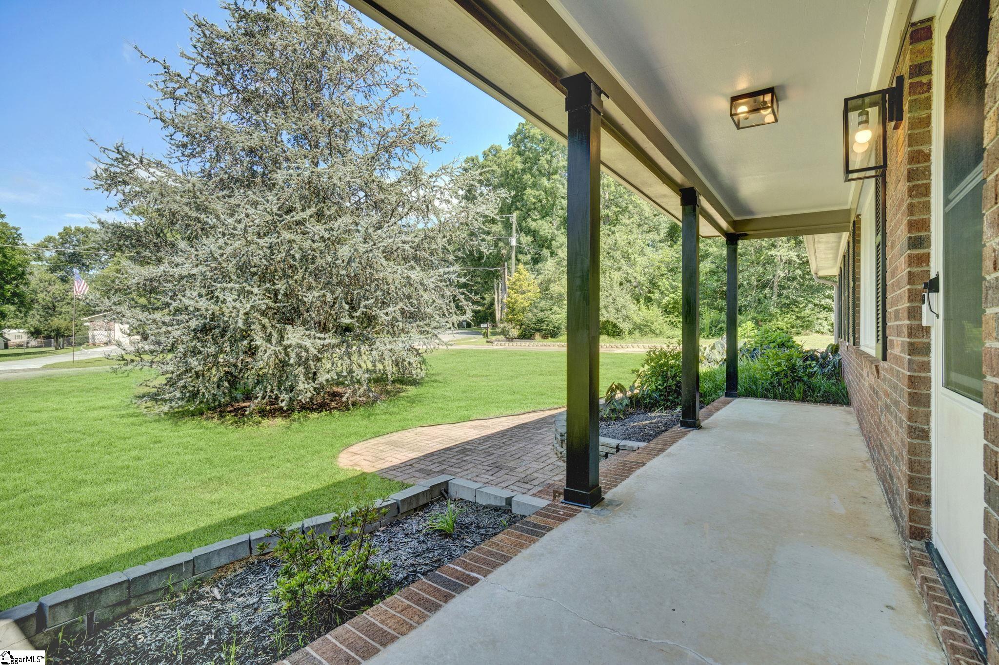 209 Hickory Drive Easley, SC 29642