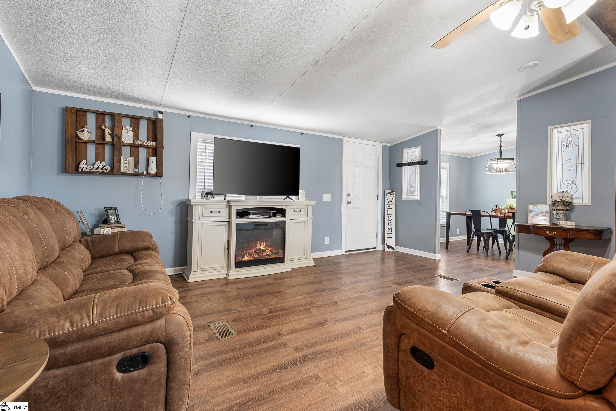 6 Homeplace Court Simpsonville, SC 29680