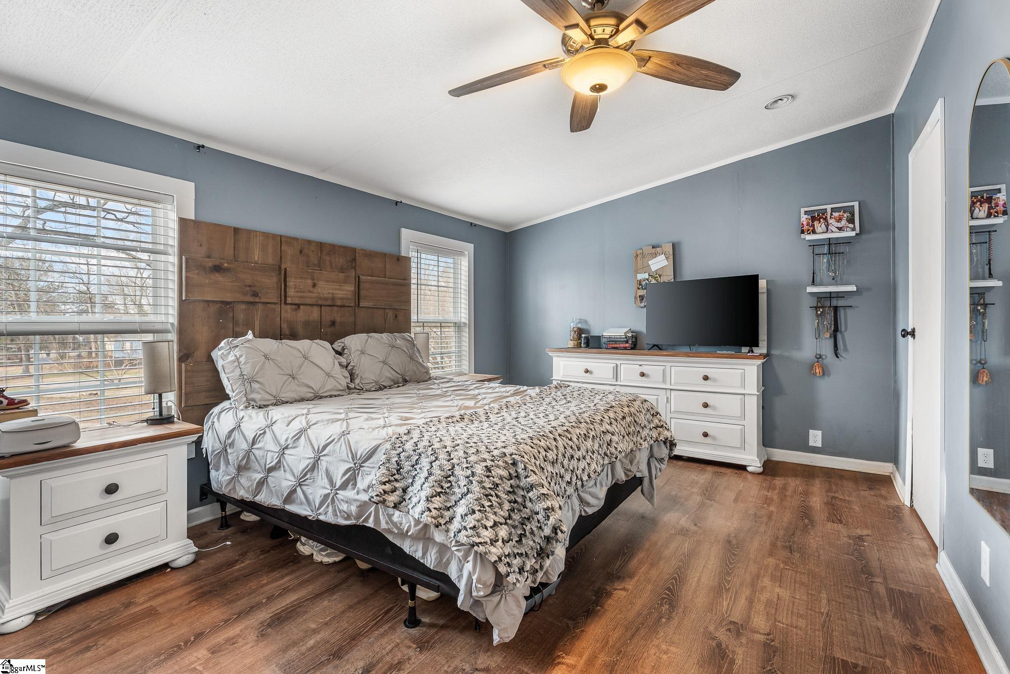 6 Homeplace Court Simpsonville, SC 29680