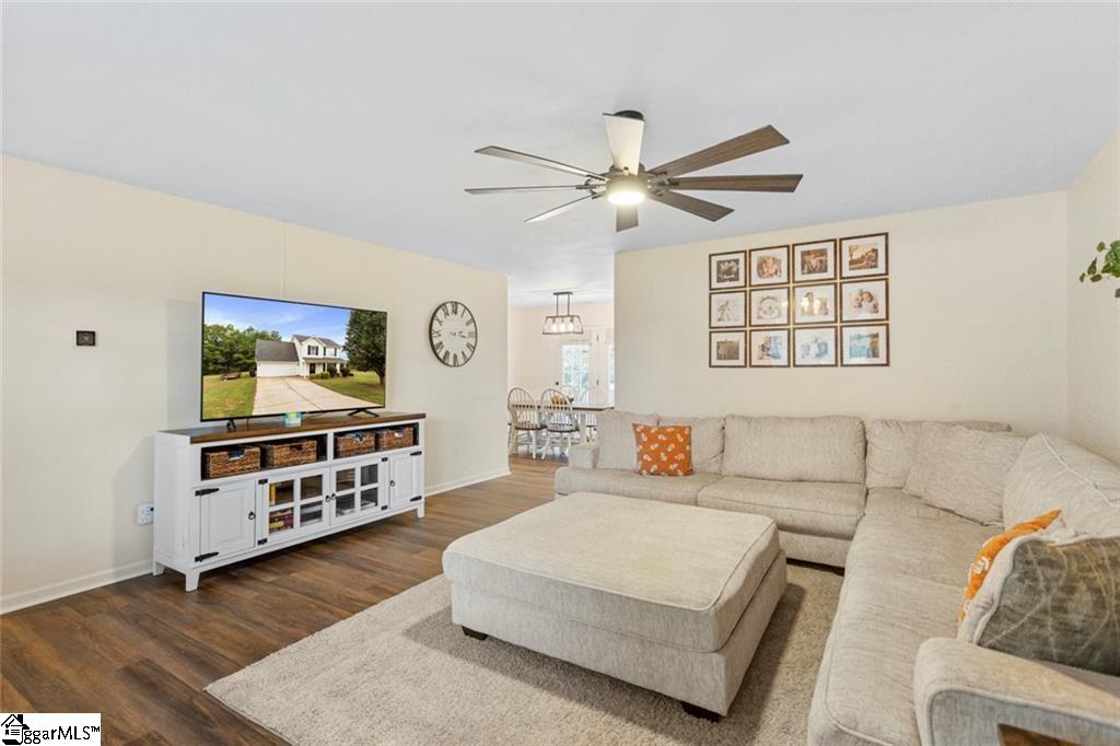 102 Lochenshire Place Belton, SC 29627