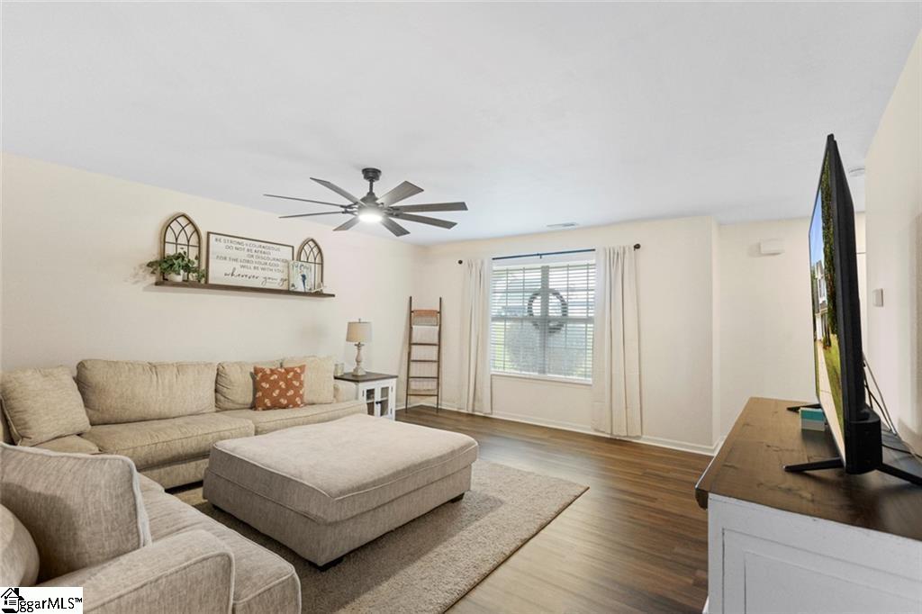 102 Lochenshire Place Belton, SC 29627