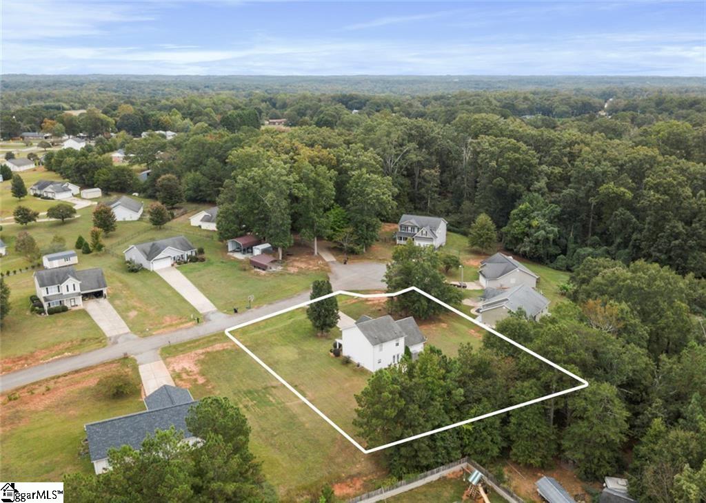 102 Lochenshire Place Belton, SC 29627