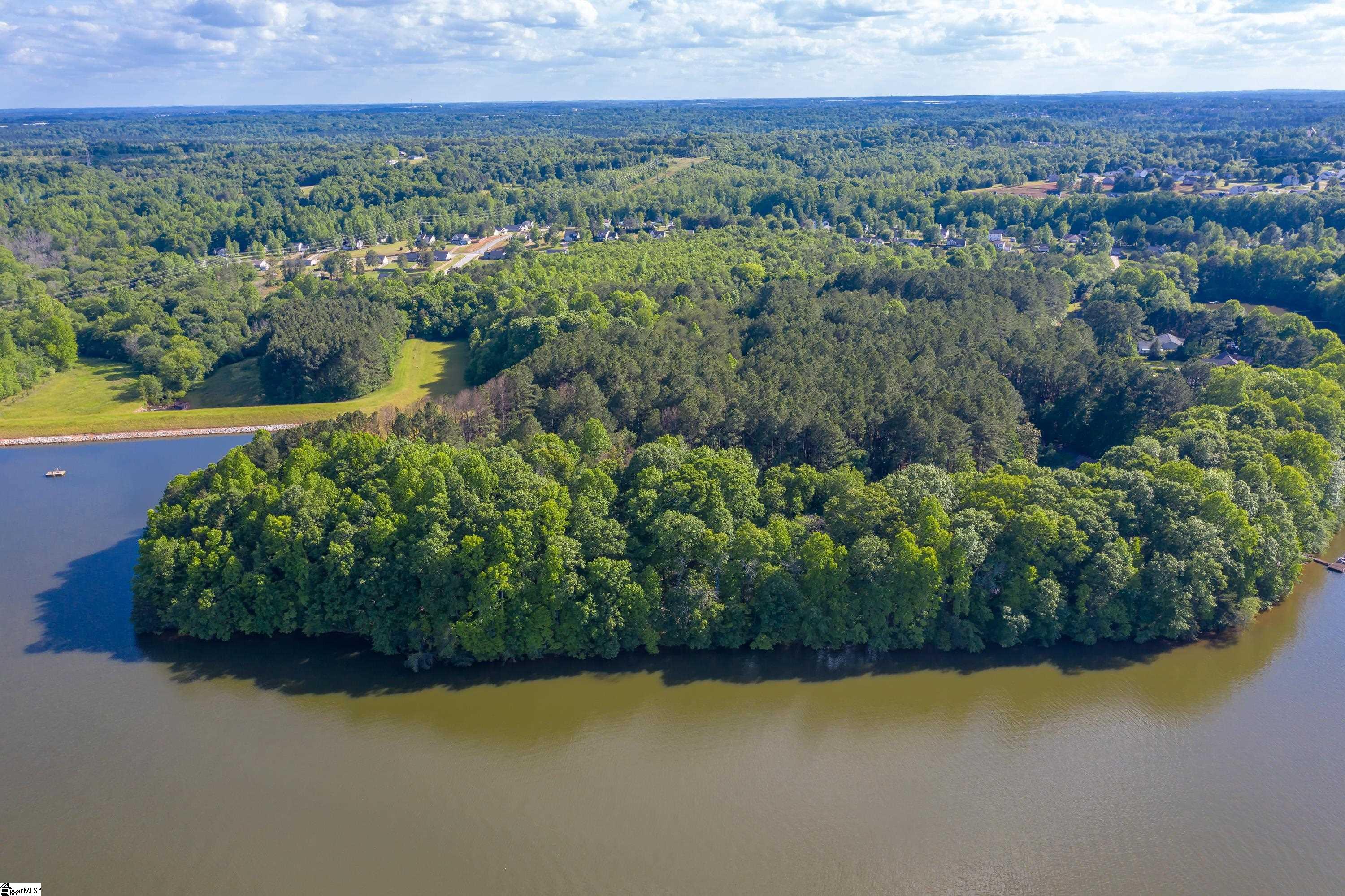 355 Gibbs Road Wellford, SC 29385