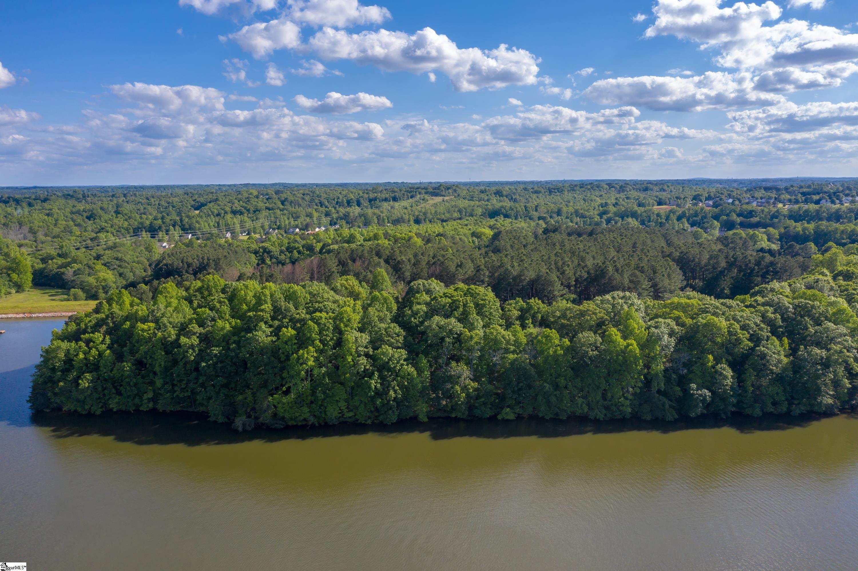 355 Gibbs Road Wellford, SC 29385