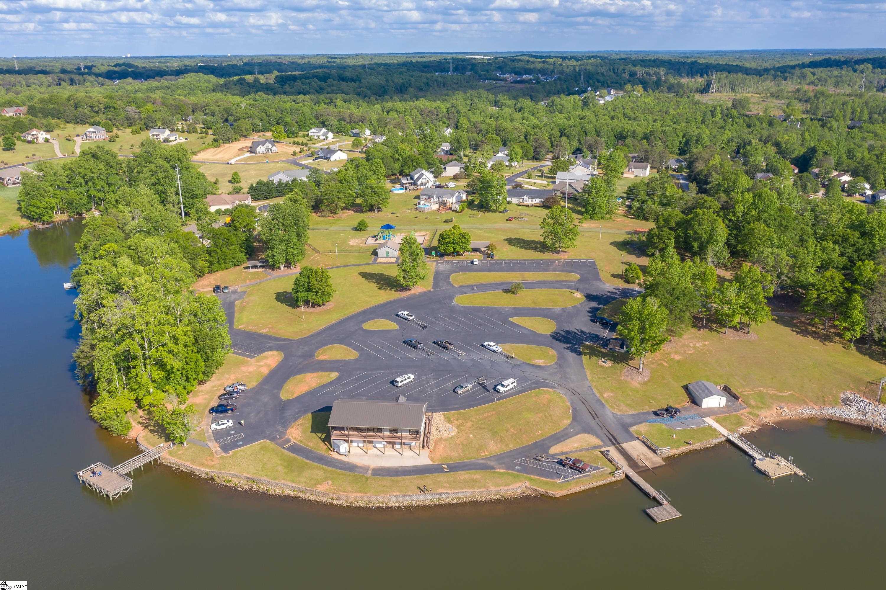 355 Gibbs Road Wellford, SC 29385