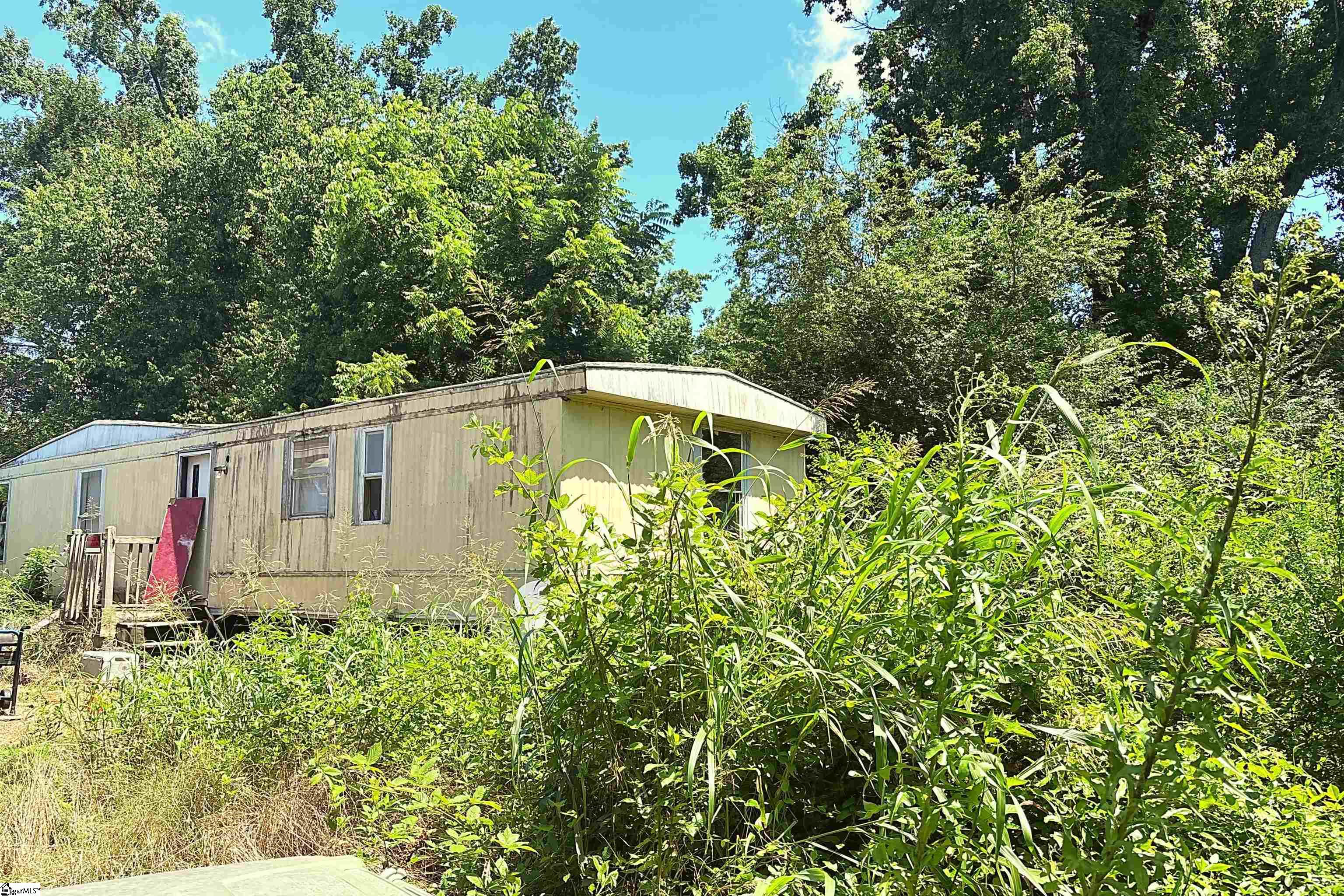 144 Mountain Creek Road Gray Court, SC 29645