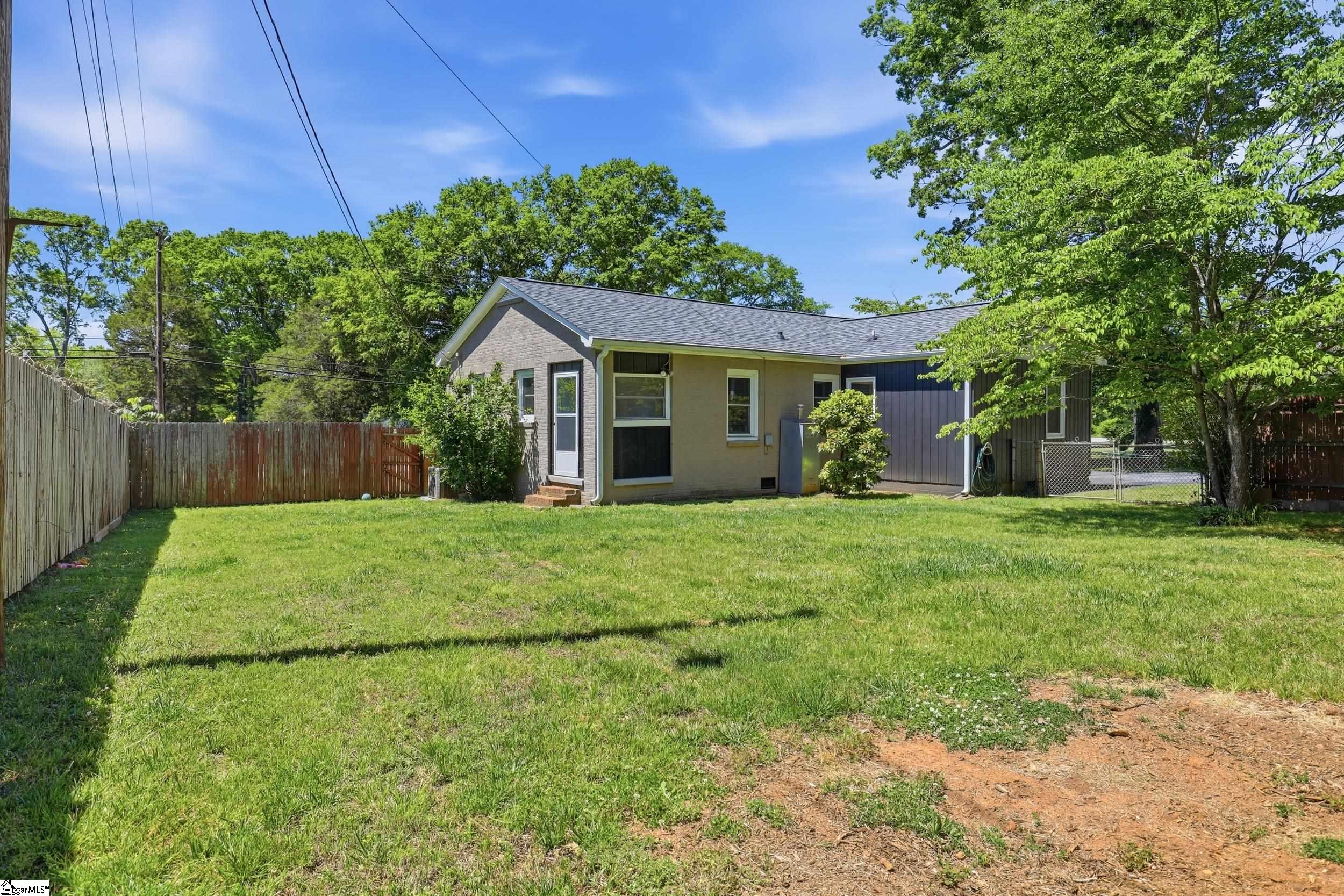 5 Courtney Circle Greenville, SC 29617