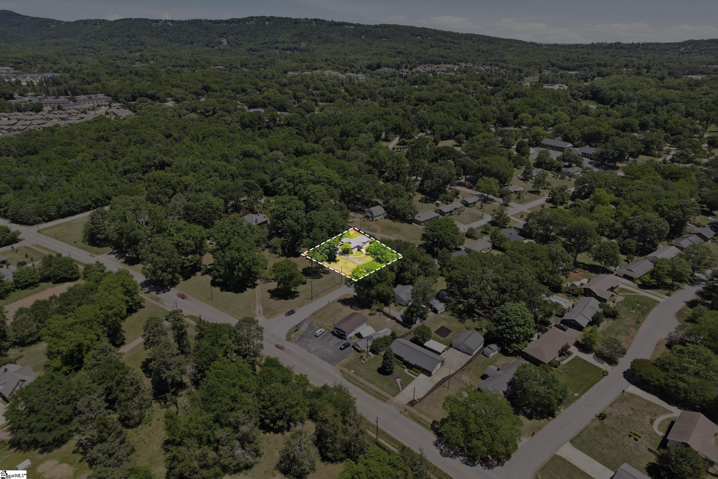 5 Courtney Circle Greenville, SC 29617