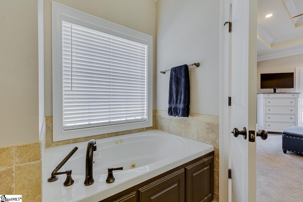 106 Kettle Oak Way Simpsonville, SC 29680