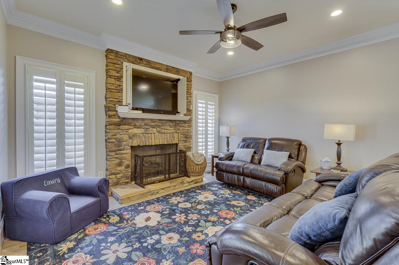 106 Kettle Oak Way Simpsonville, SC 29680