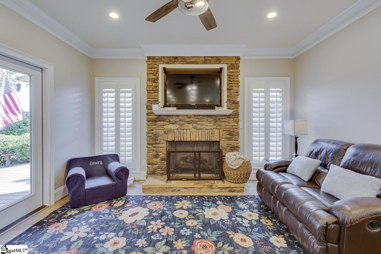 106 Kettle Oak Way Simpsonville, SC 29680